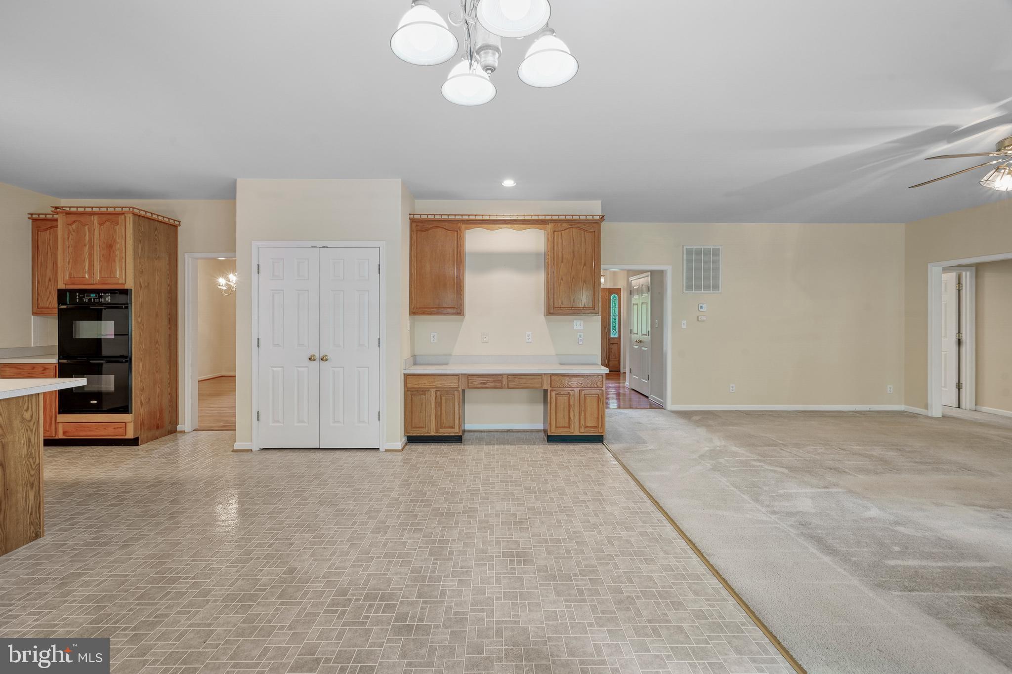 COURTHOUSE CROSSINGS - Residential