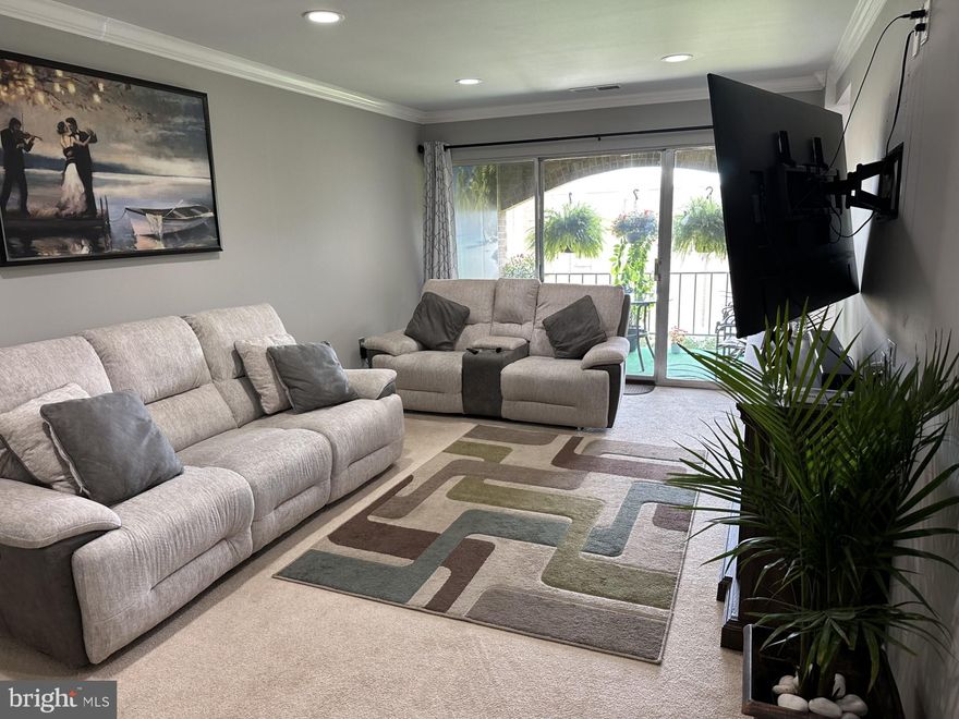 AWESOME CONDO AND MODERN, come and make it yours.