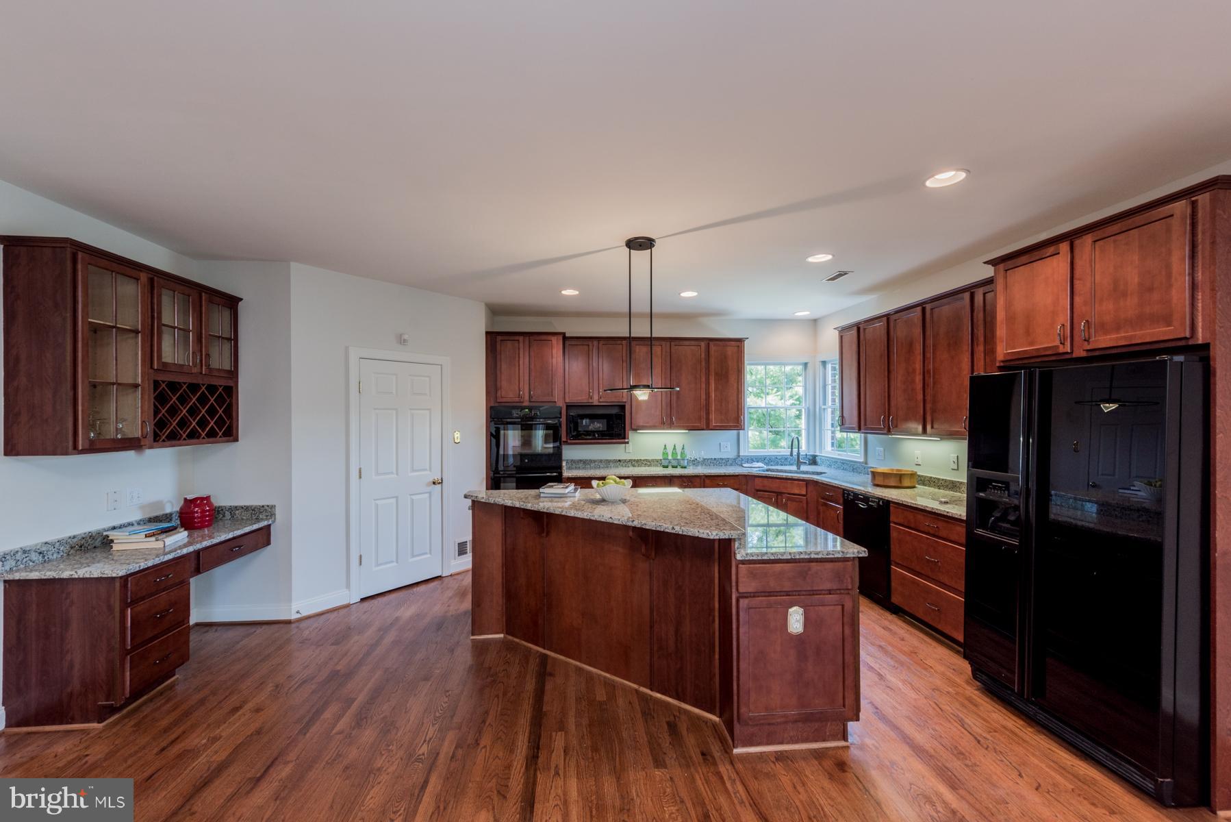 QUARTERFIELD - Residential