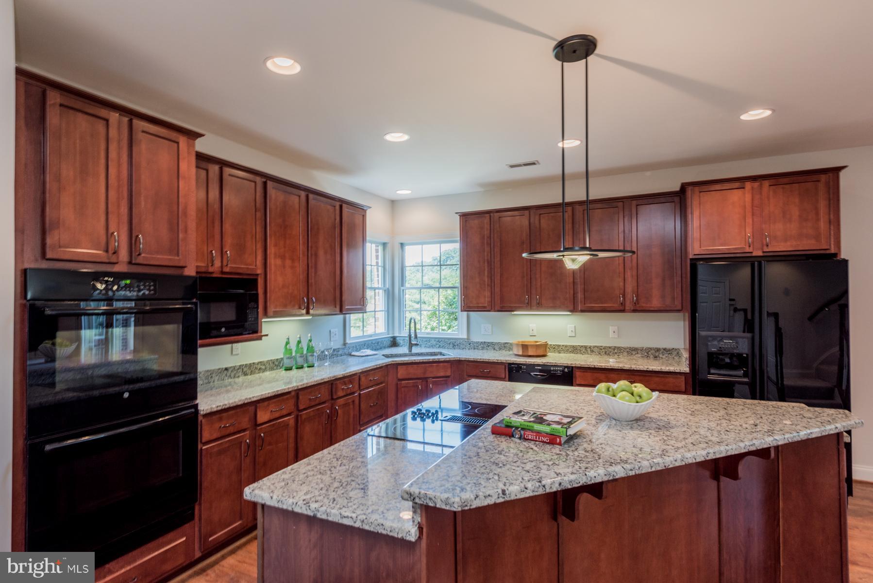 QUARTERFIELD - Residential