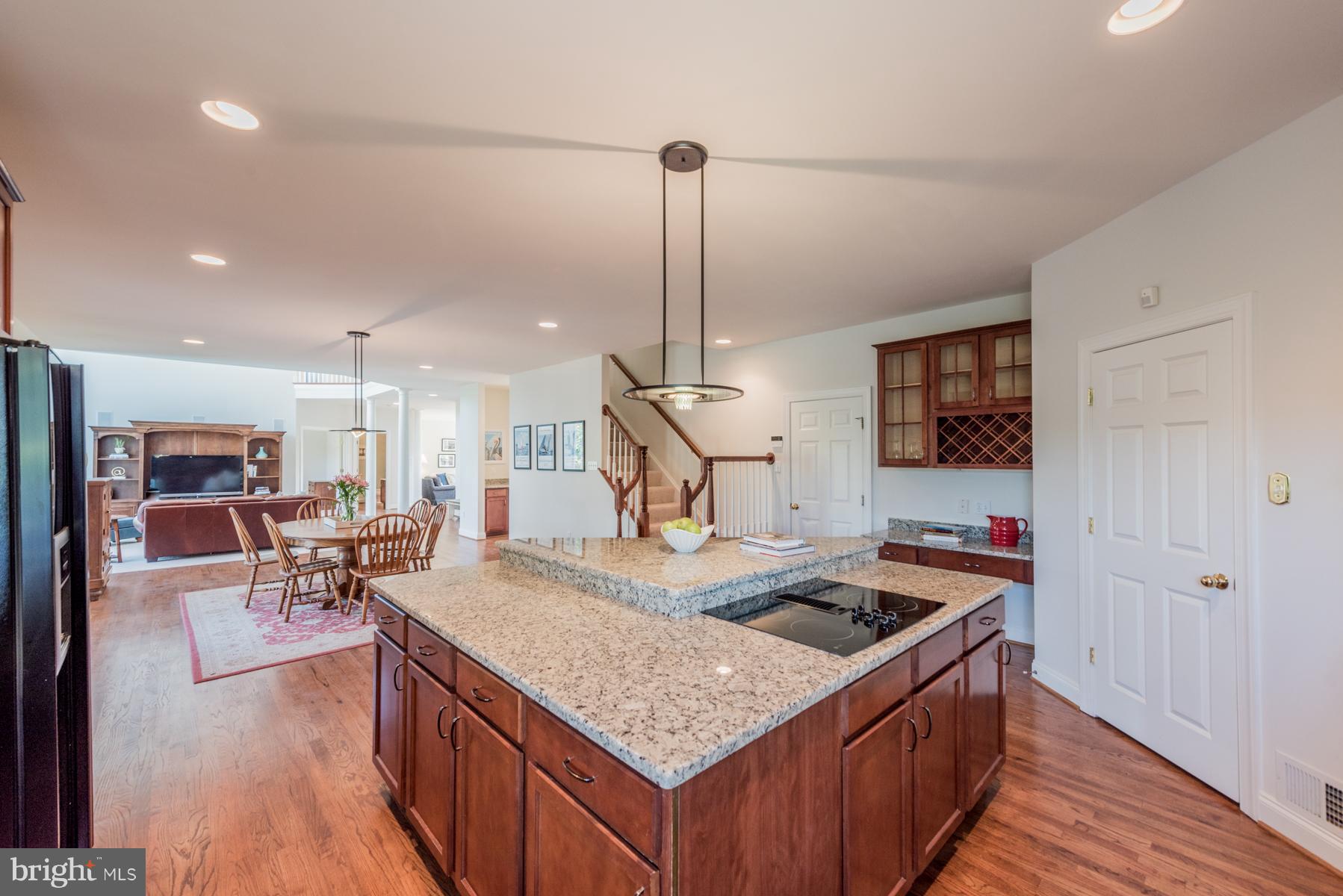 QUARTERFIELD - Residential