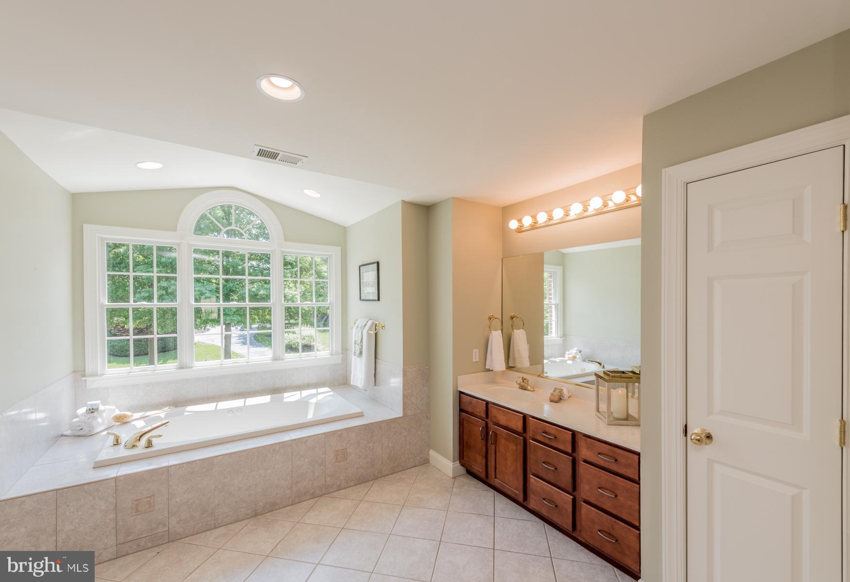 QUARTERFIELD - Residential