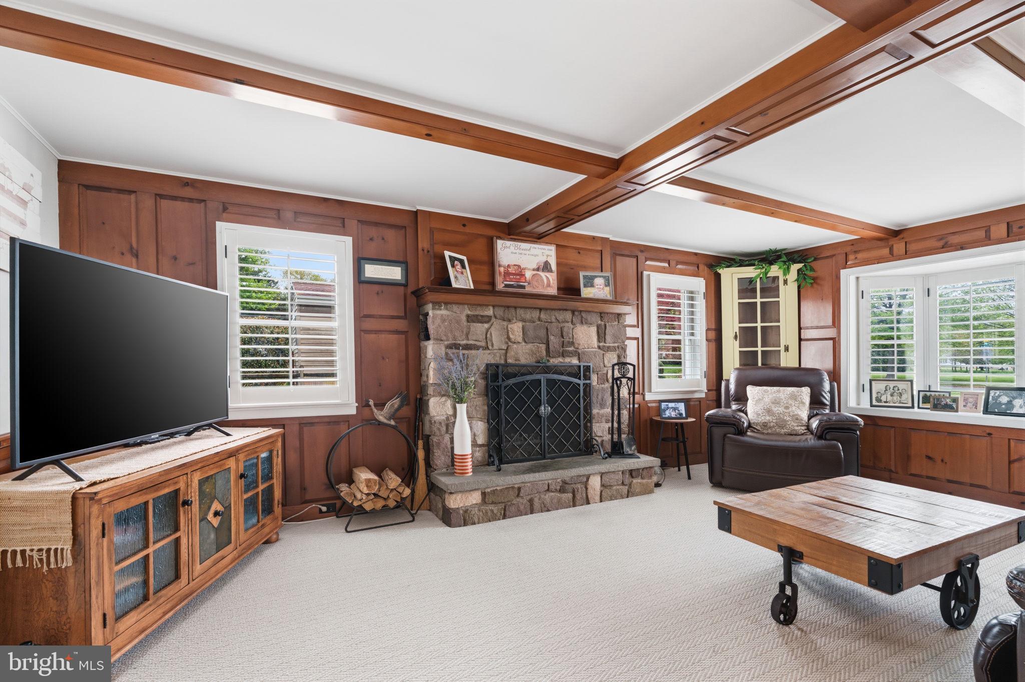 WEIR FARM - Residential