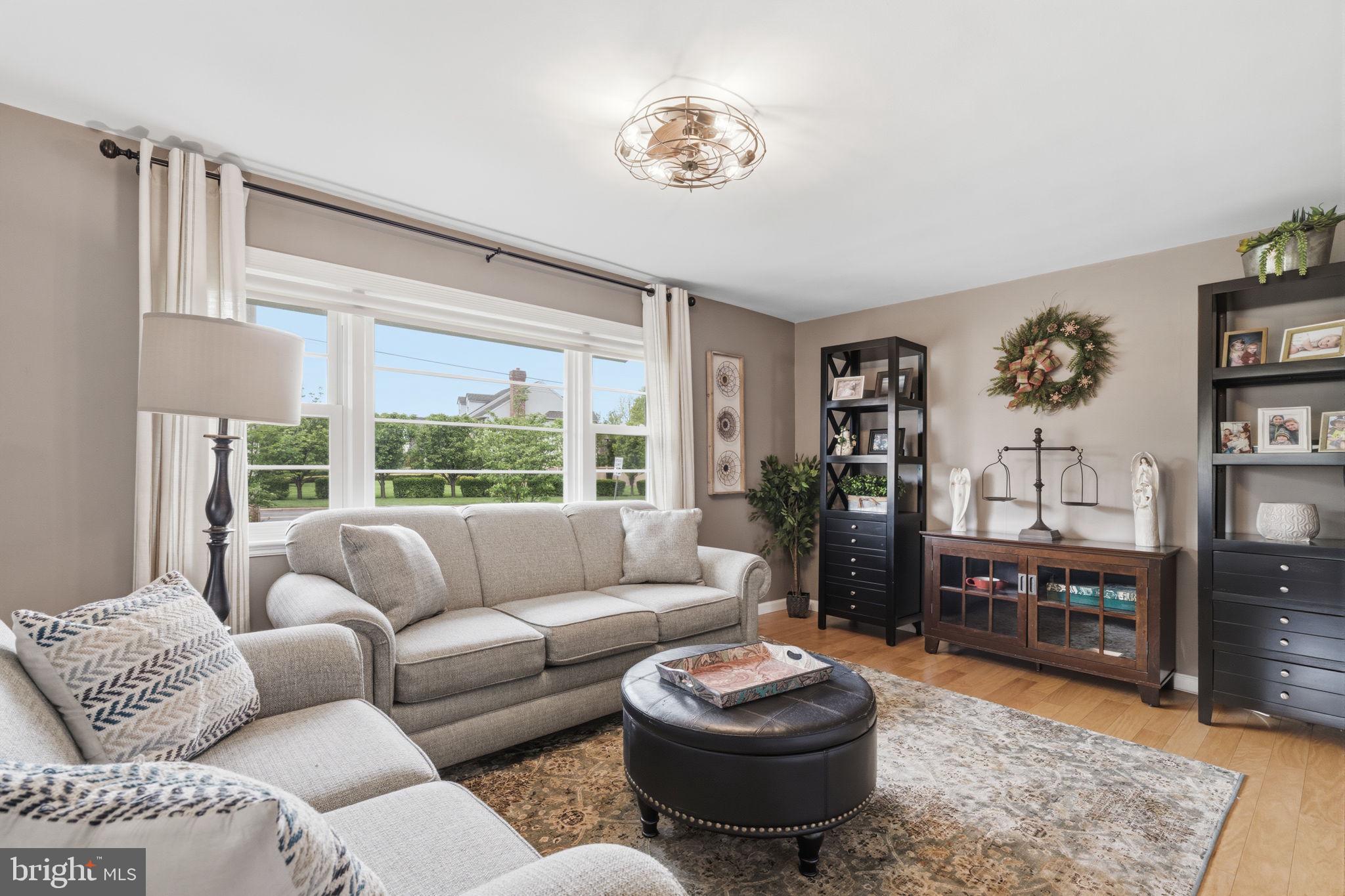 WEIR FARM - Residential