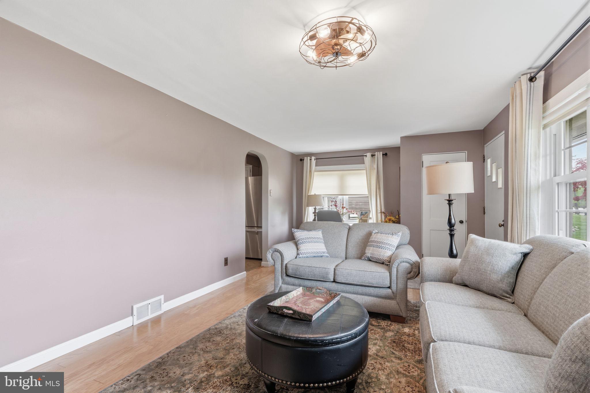 WEIR FARM - Residential