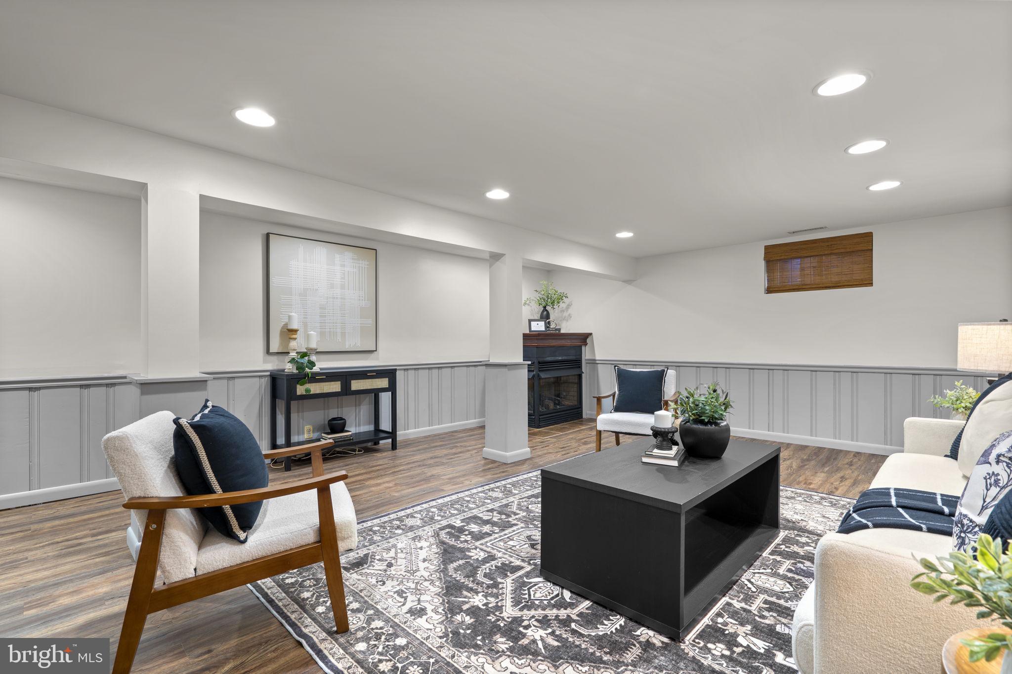 INDIAN SPRING PARK - Residential