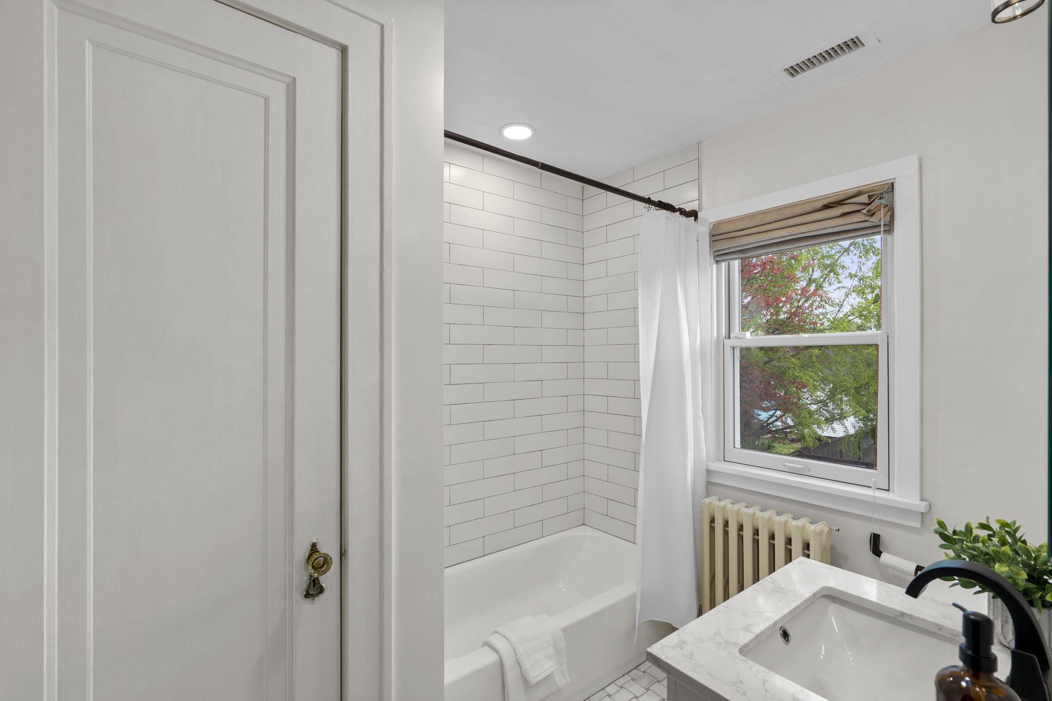 INDIAN SPRING PARK - Residential