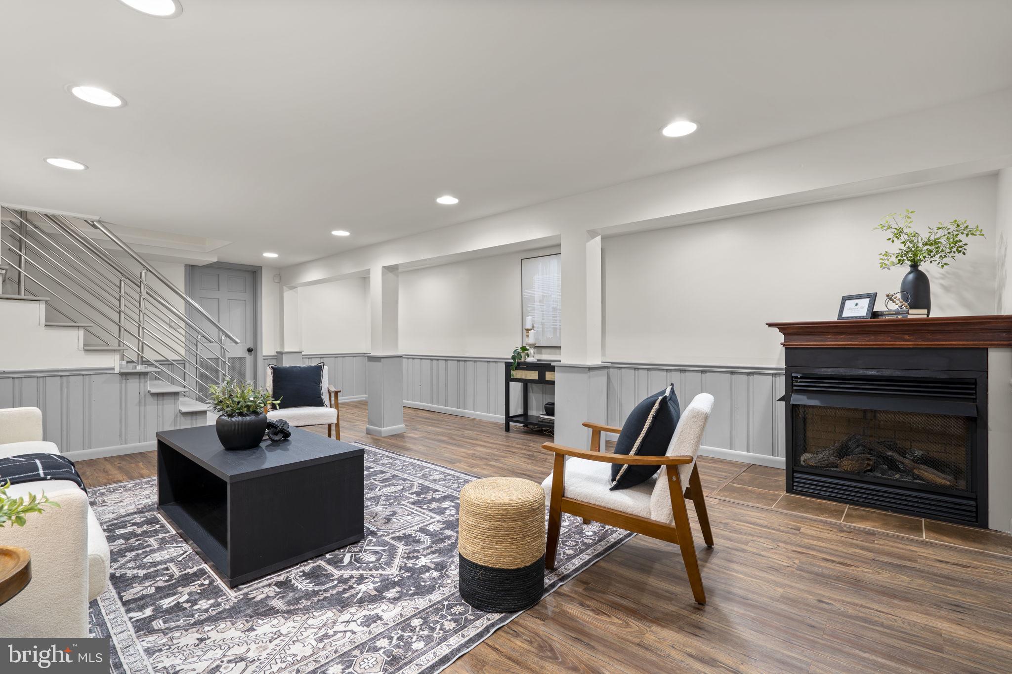 INDIAN SPRING PARK - Residential