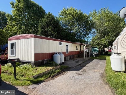 152 PARK DR, MIDDLETOWN, PA 17057 - Image cf77b141bf2f1946c269e18e62fd0b2f/4178536613