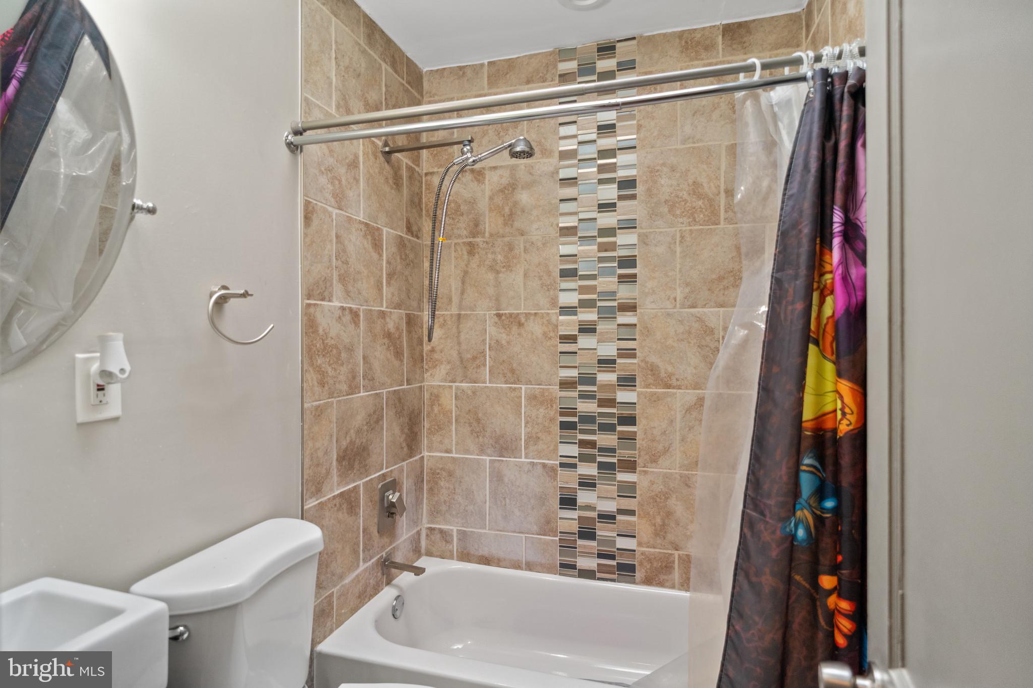 EDMONDSON VIILLAGE - Residential