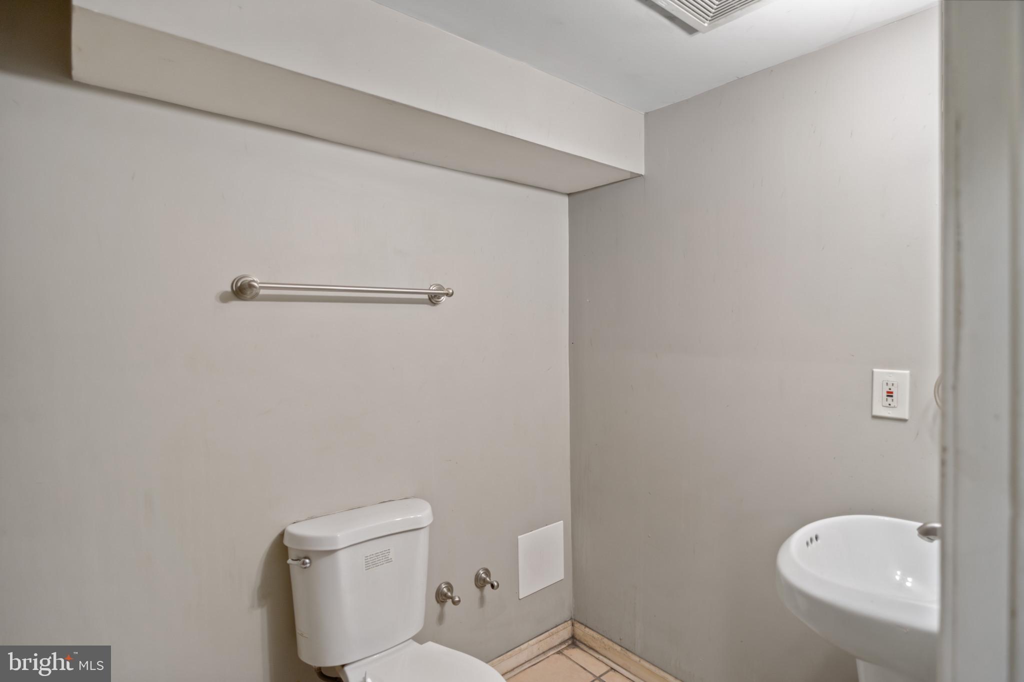 EDMONDSON VIILLAGE - Residential