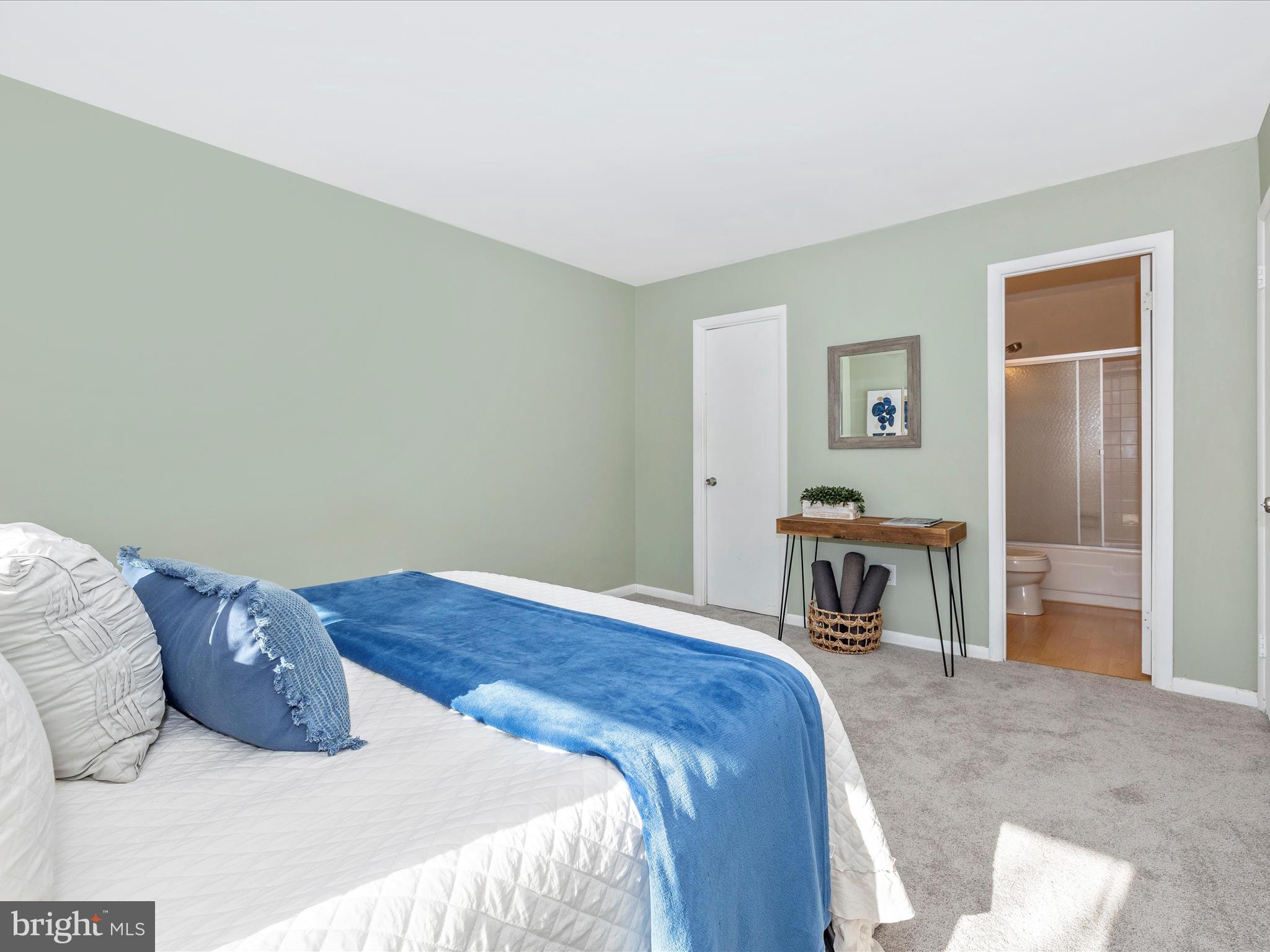 OAKLAND MILLS - Residential