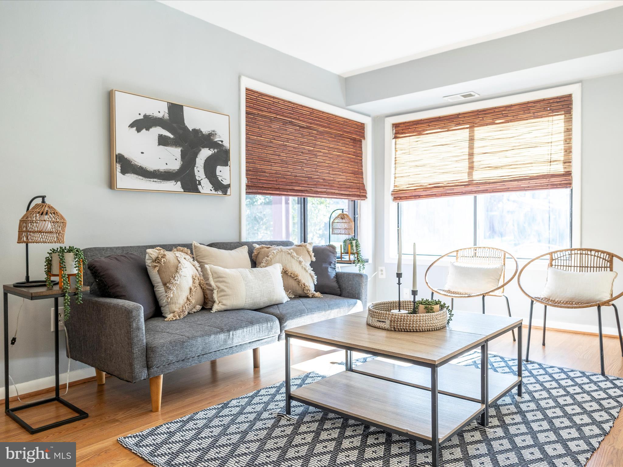 OAKLAND MILLS - Residential