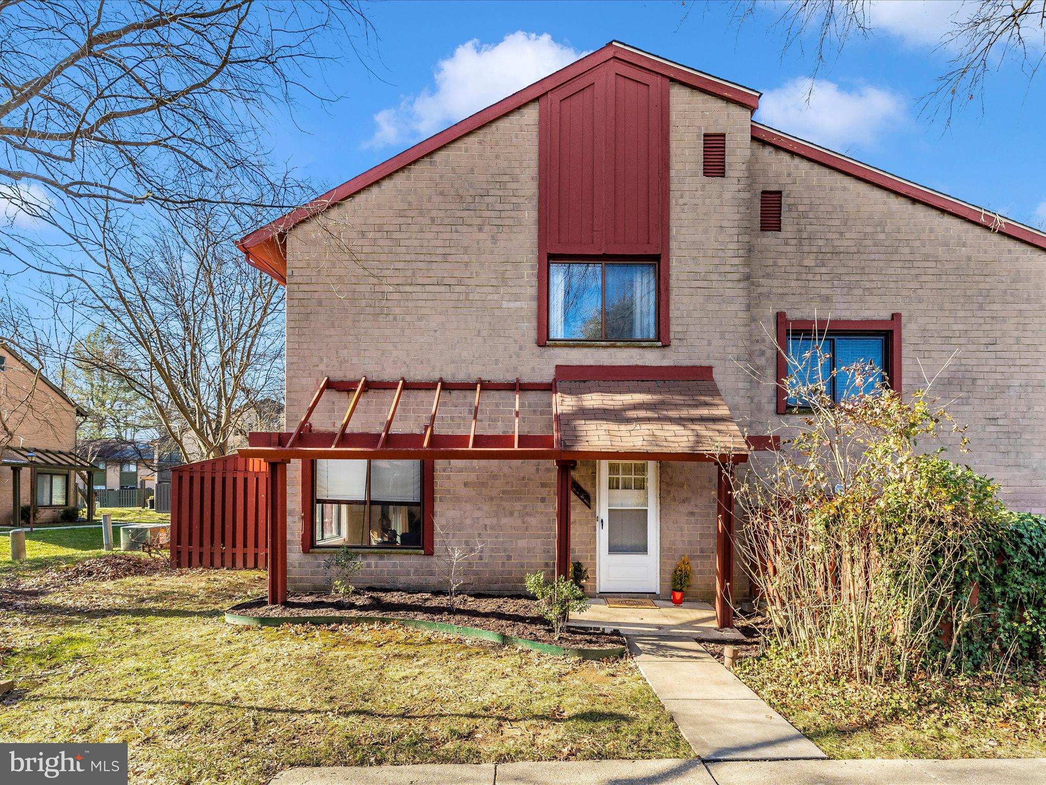 OAKLAND MILLS - Residential