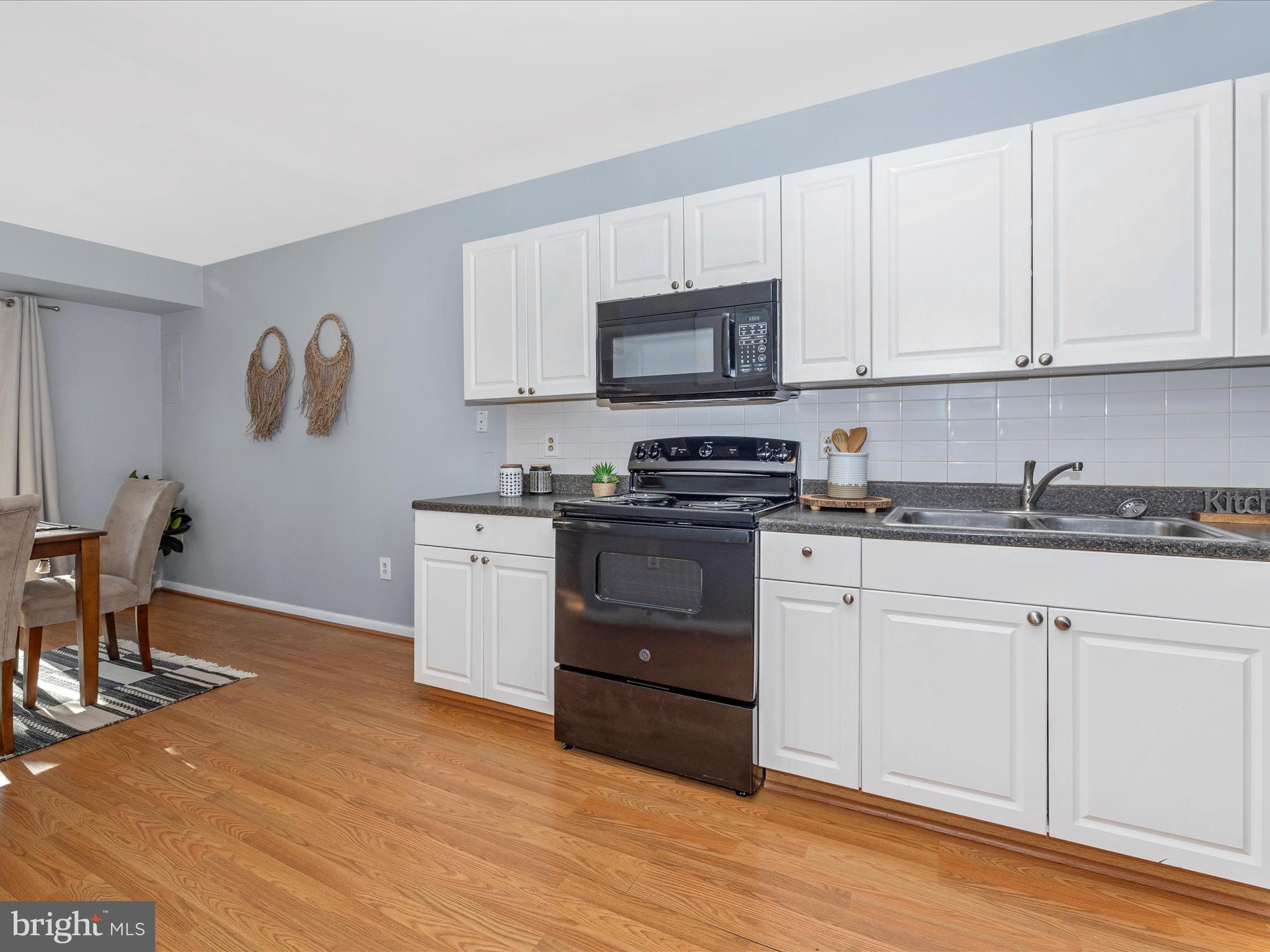 OAKLAND MILLS - Residential