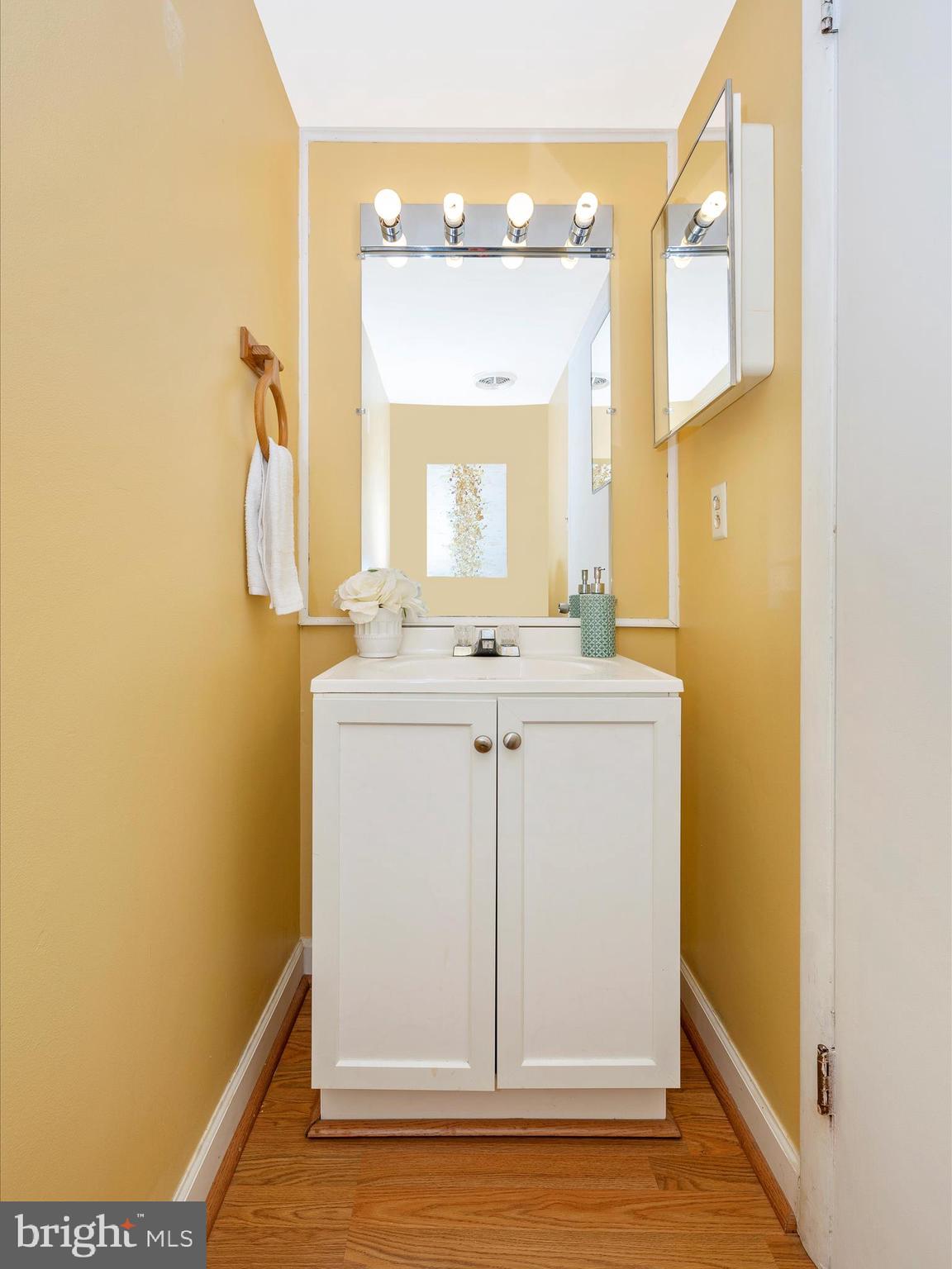 OAKLAND MILLS - Residential