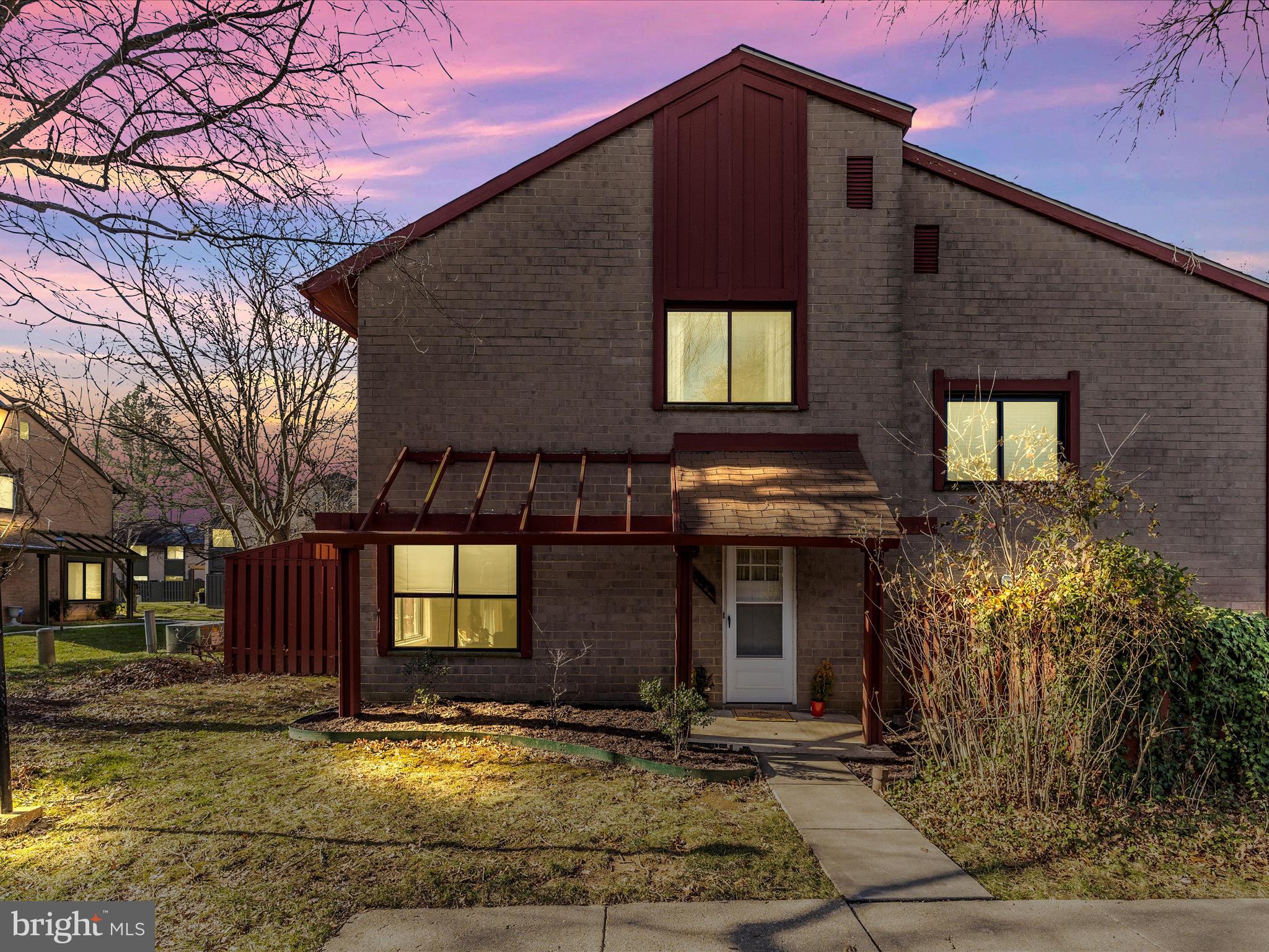 OAKLAND MILLS - Residential