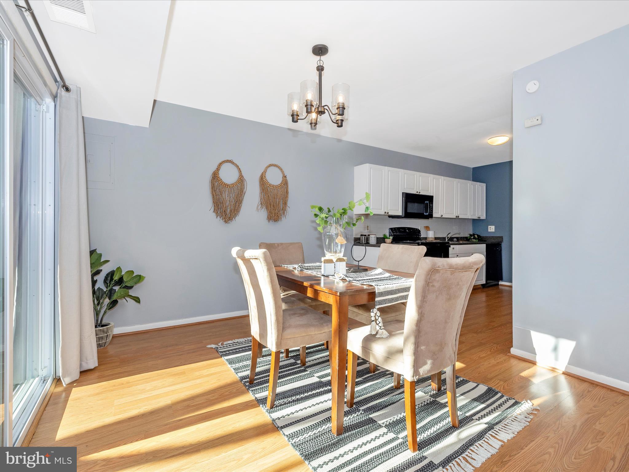 OAKLAND MILLS - Residential