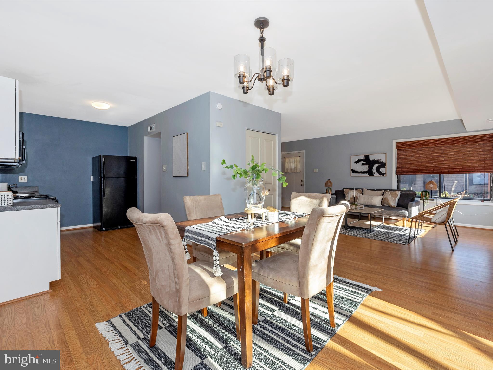 OAKLAND MILLS - Residential