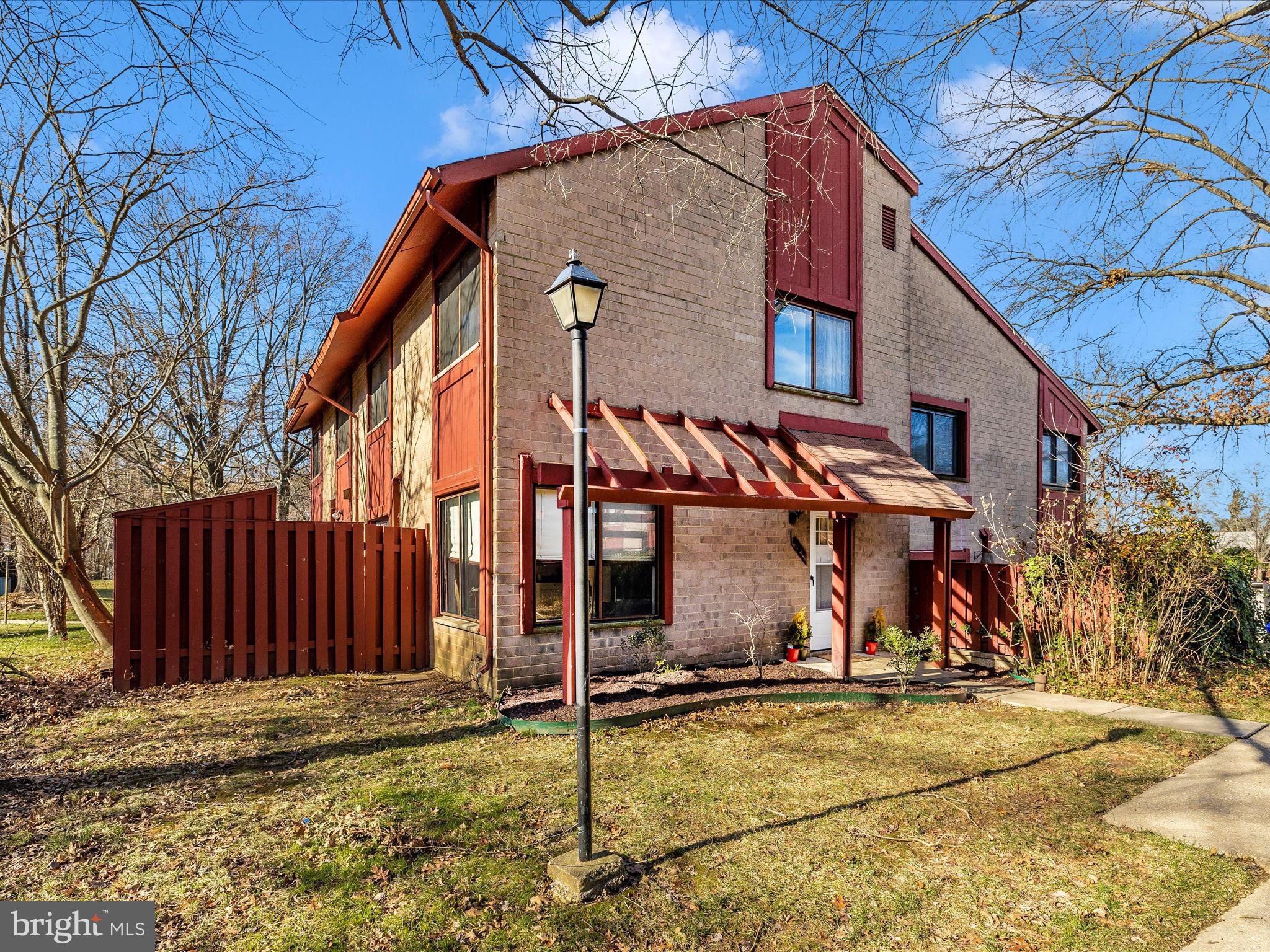 OAKLAND MILLS - Residential