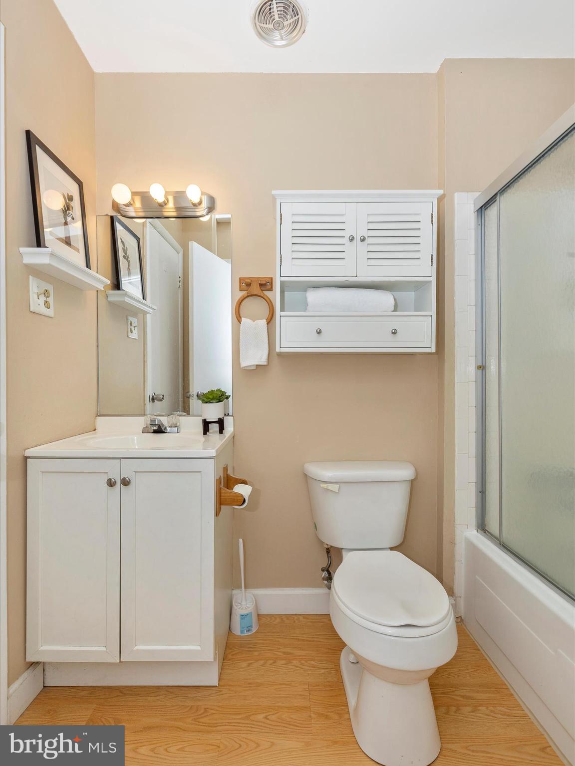 OAKLAND MILLS - Residential