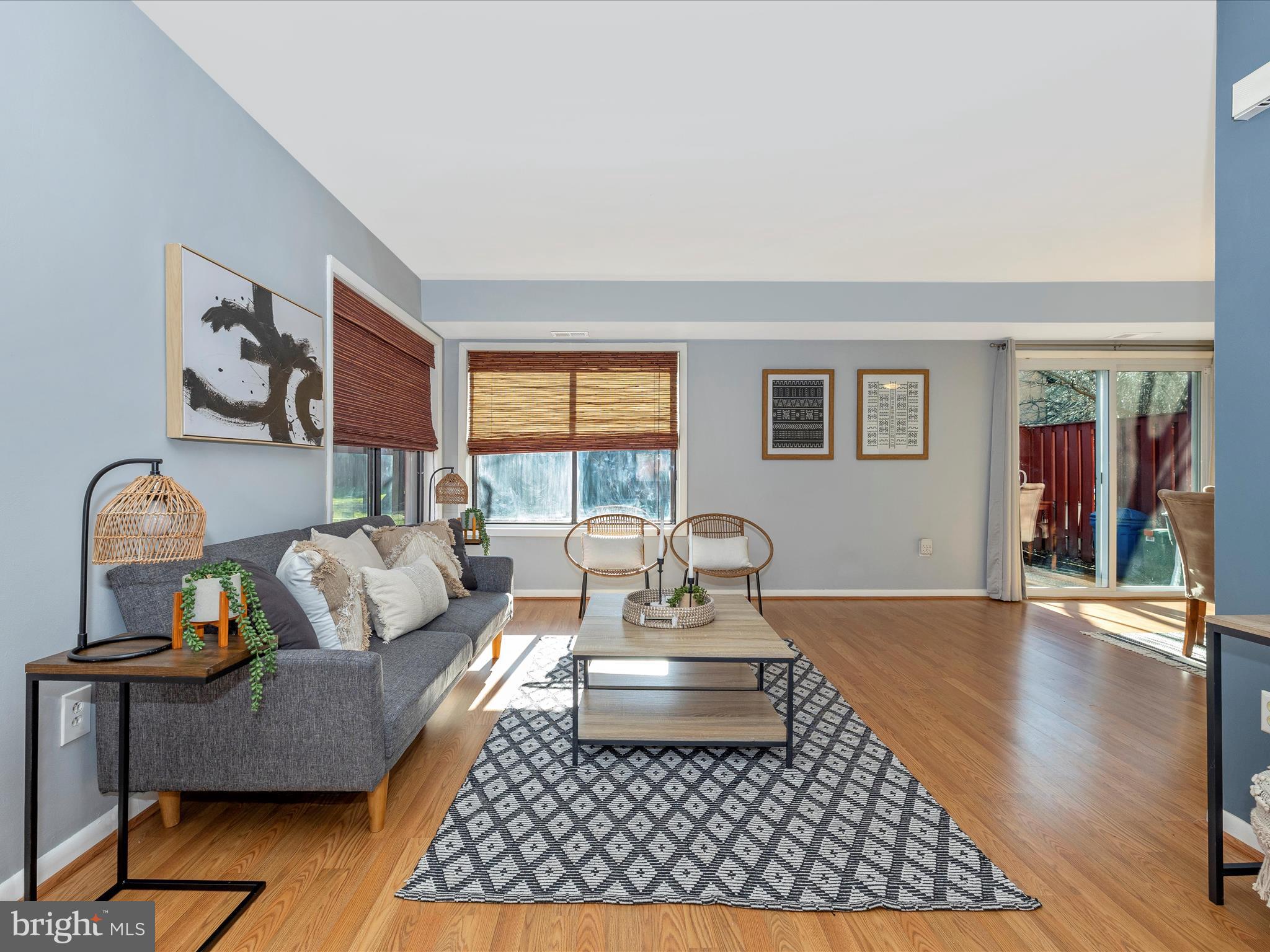 OAKLAND MILLS - Residential