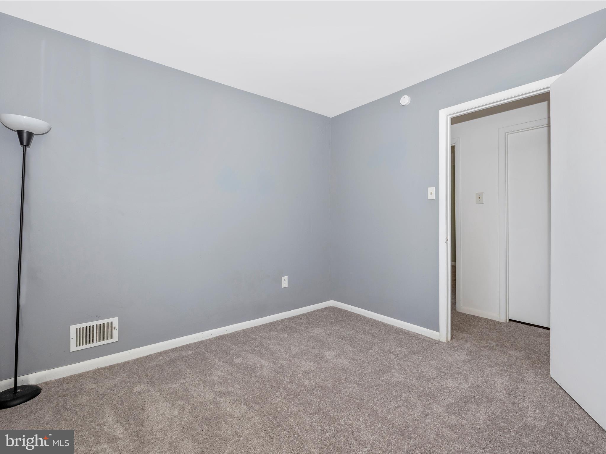 OAKLAND MILLS - Residential