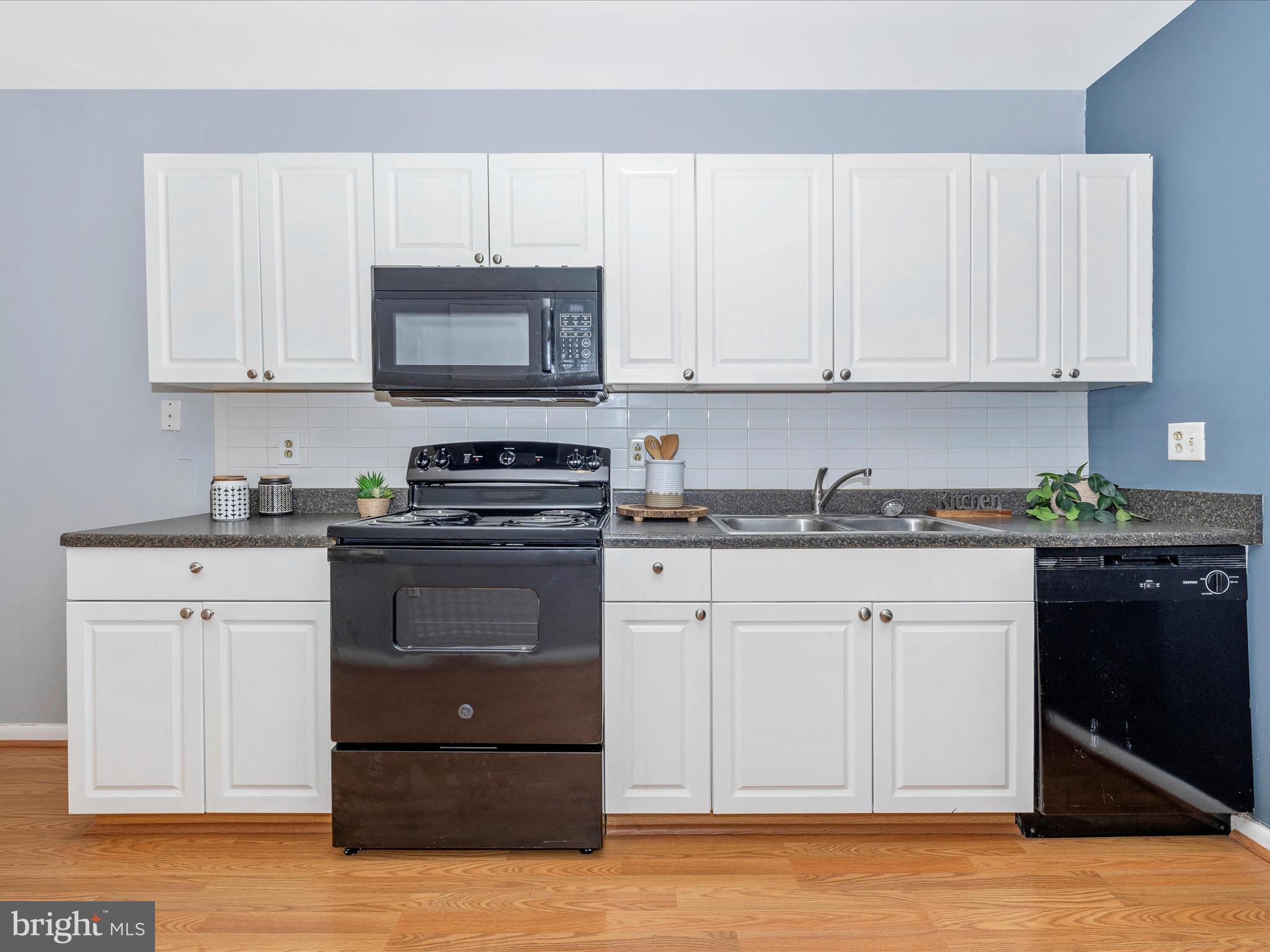 OAKLAND MILLS - Residential