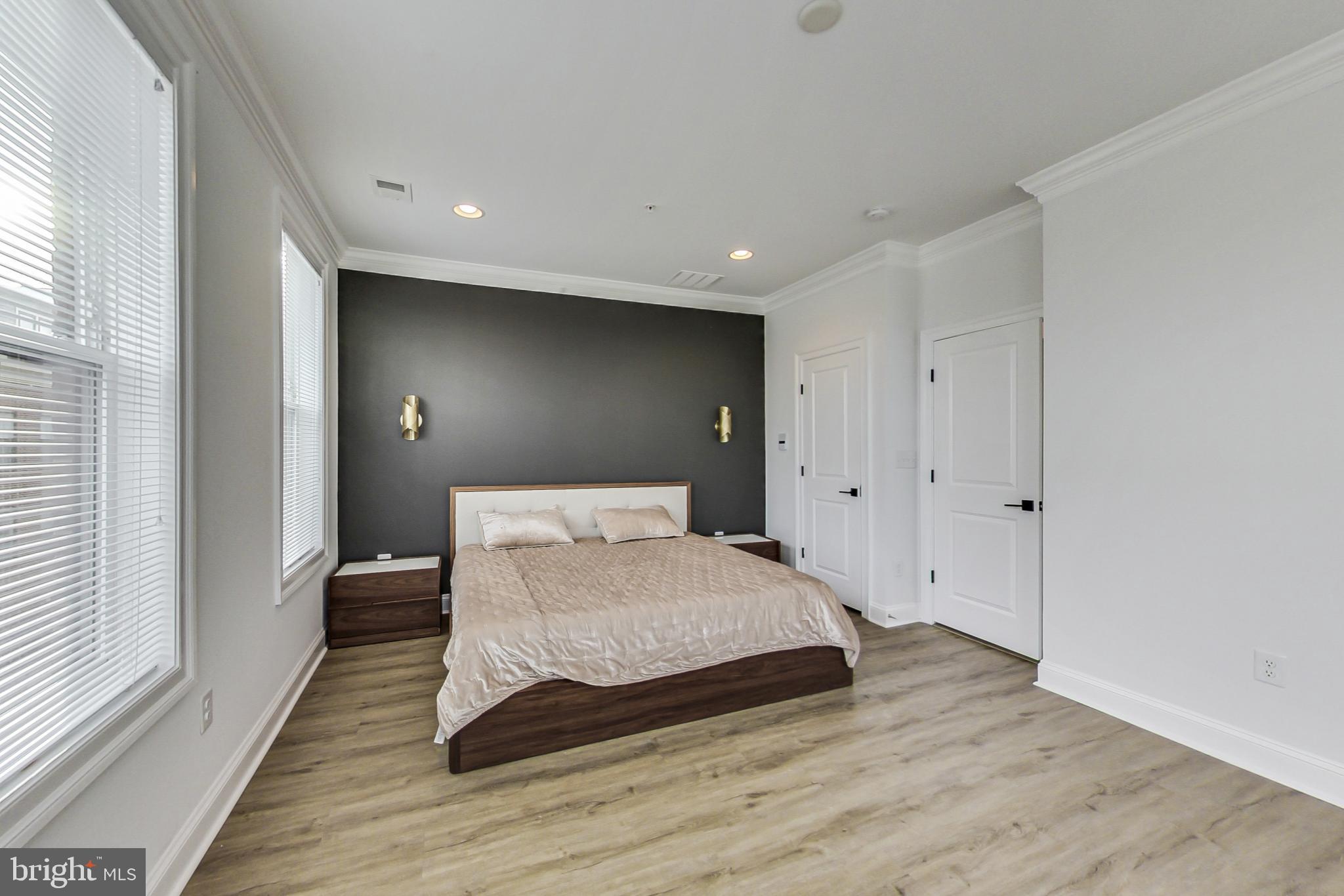 POTOMAC OVERLOOK AT NATIONAL HARBOR - Residential Lease