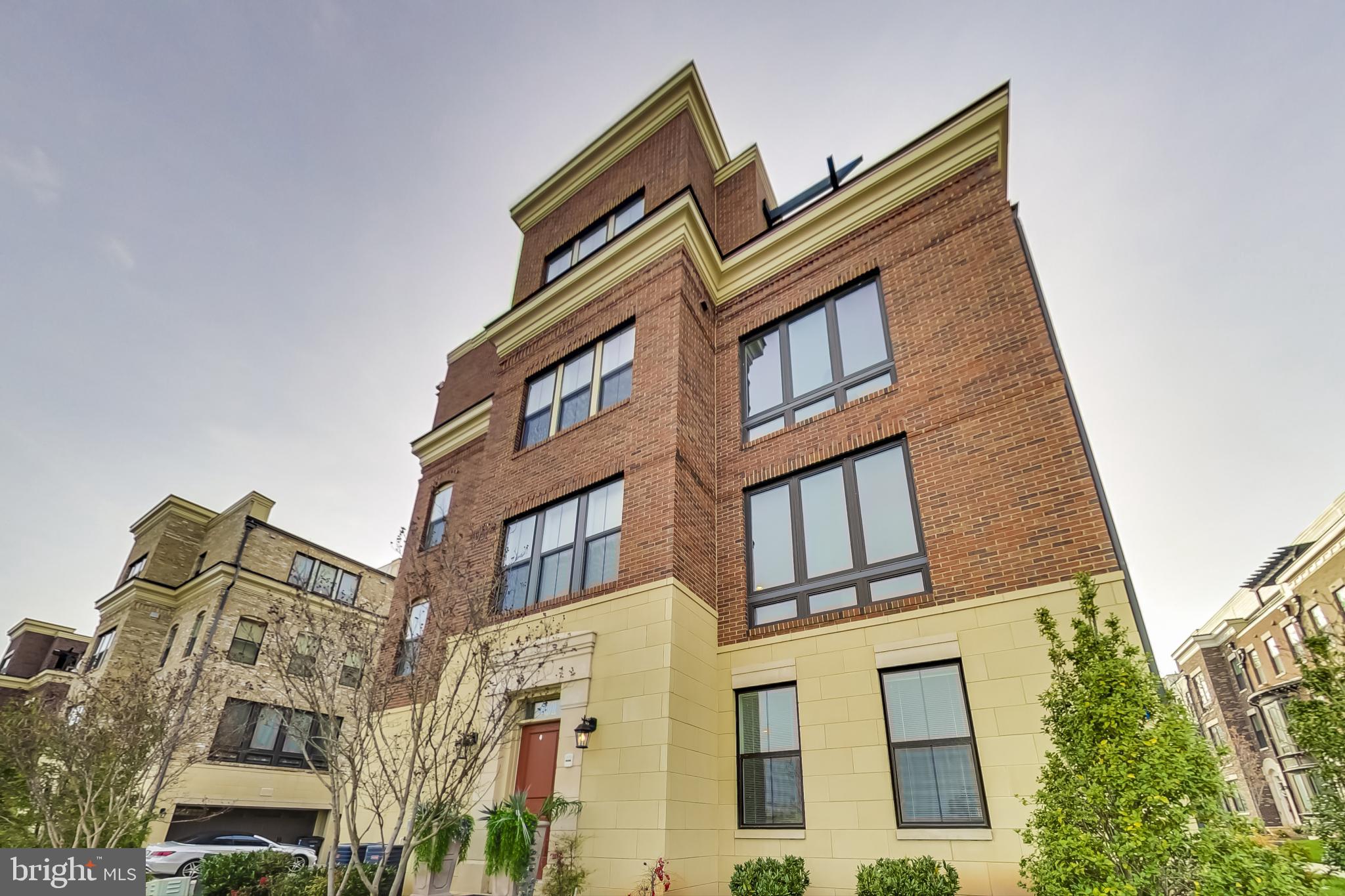 POTOMAC OVERLOOK AT NATIONAL HARBOR - Residential Lease