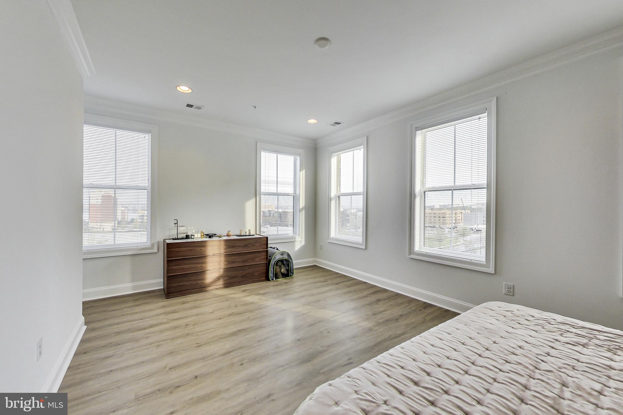 POTOMAC OVERLOOK AT NATIONAL HARBOR - Residential Lease