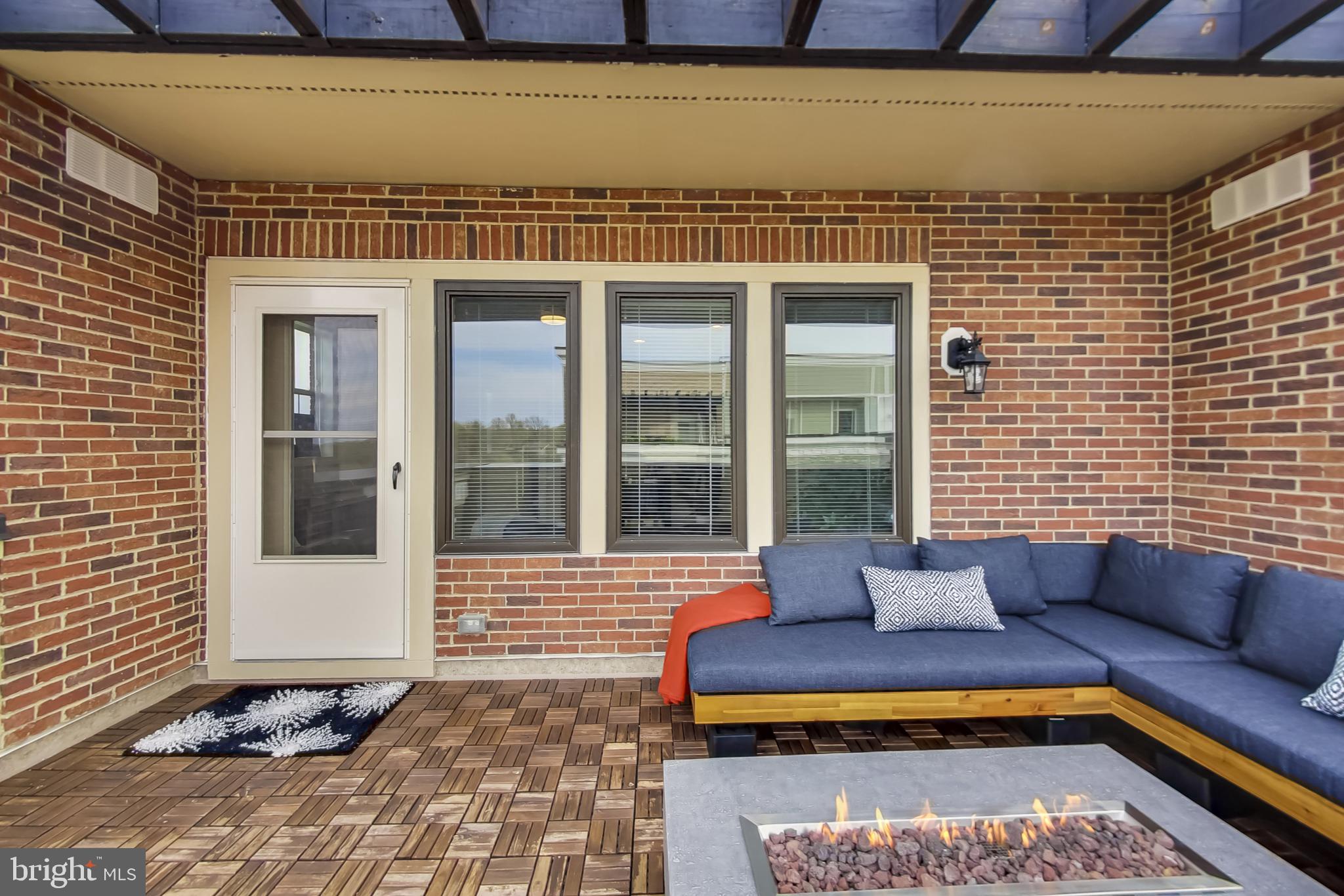 POTOMAC OVERLOOK AT NATIONAL HARBOR - Residential Lease