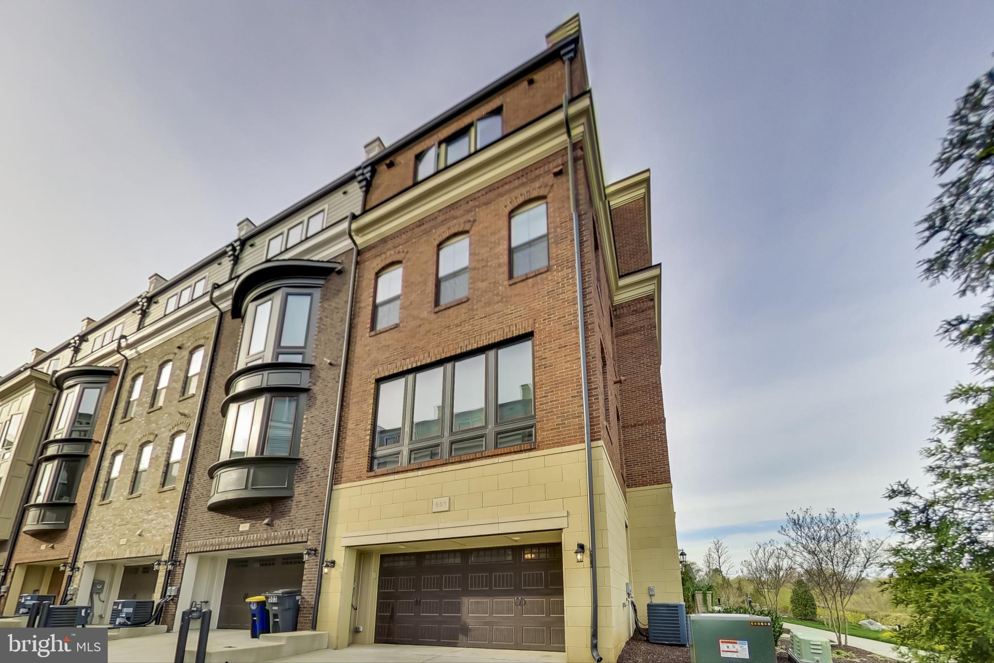 POTOMAC OVERLOOK AT NATIONAL HARBOR - Residential Lease