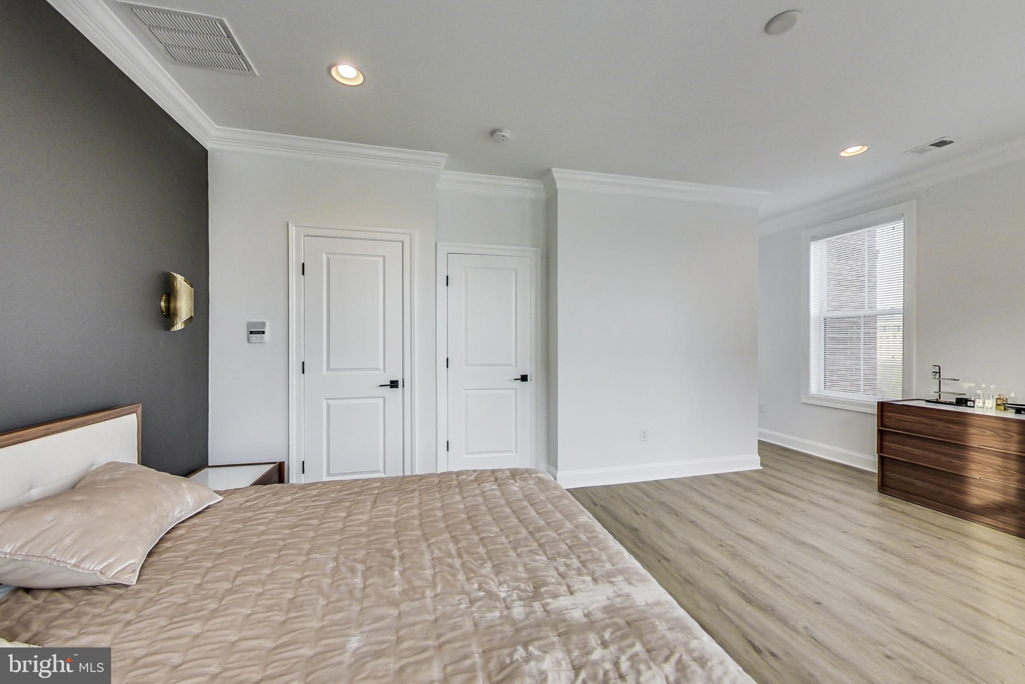 POTOMAC OVERLOOK AT NATIONAL HARBOR - Residential Lease