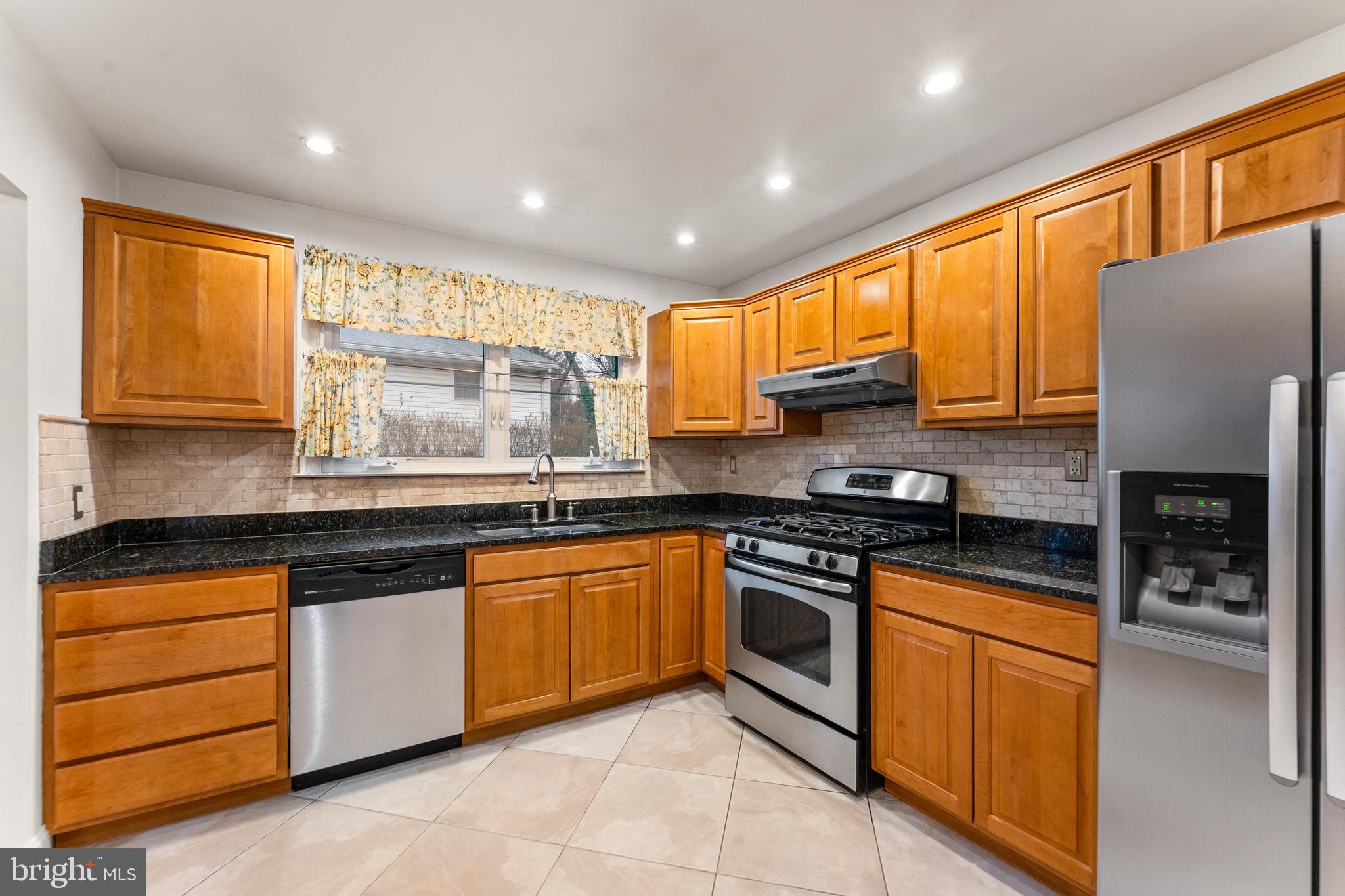 HOLIDAY HILLS - Residential