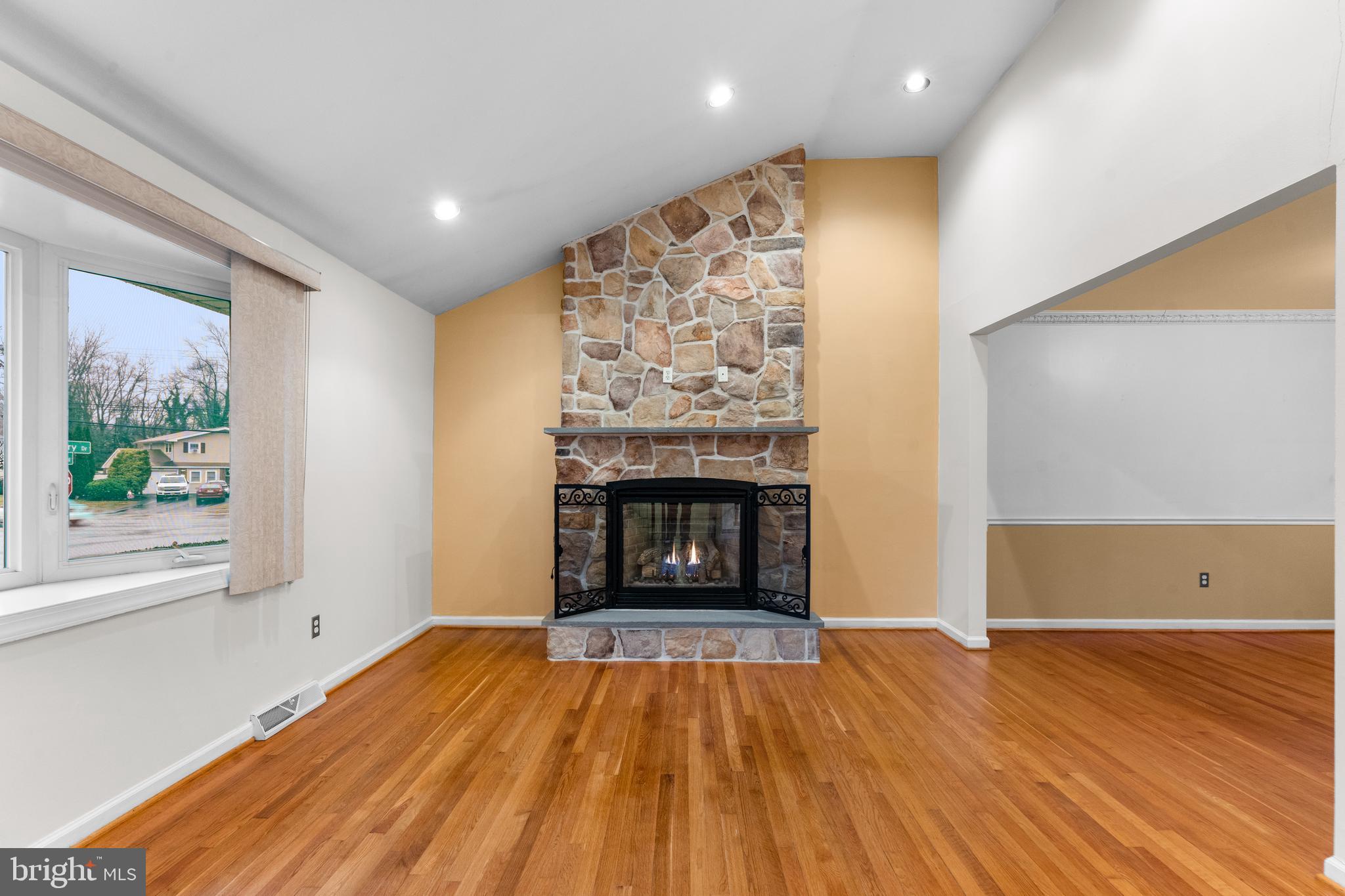 HOLIDAY HILLS - Residential