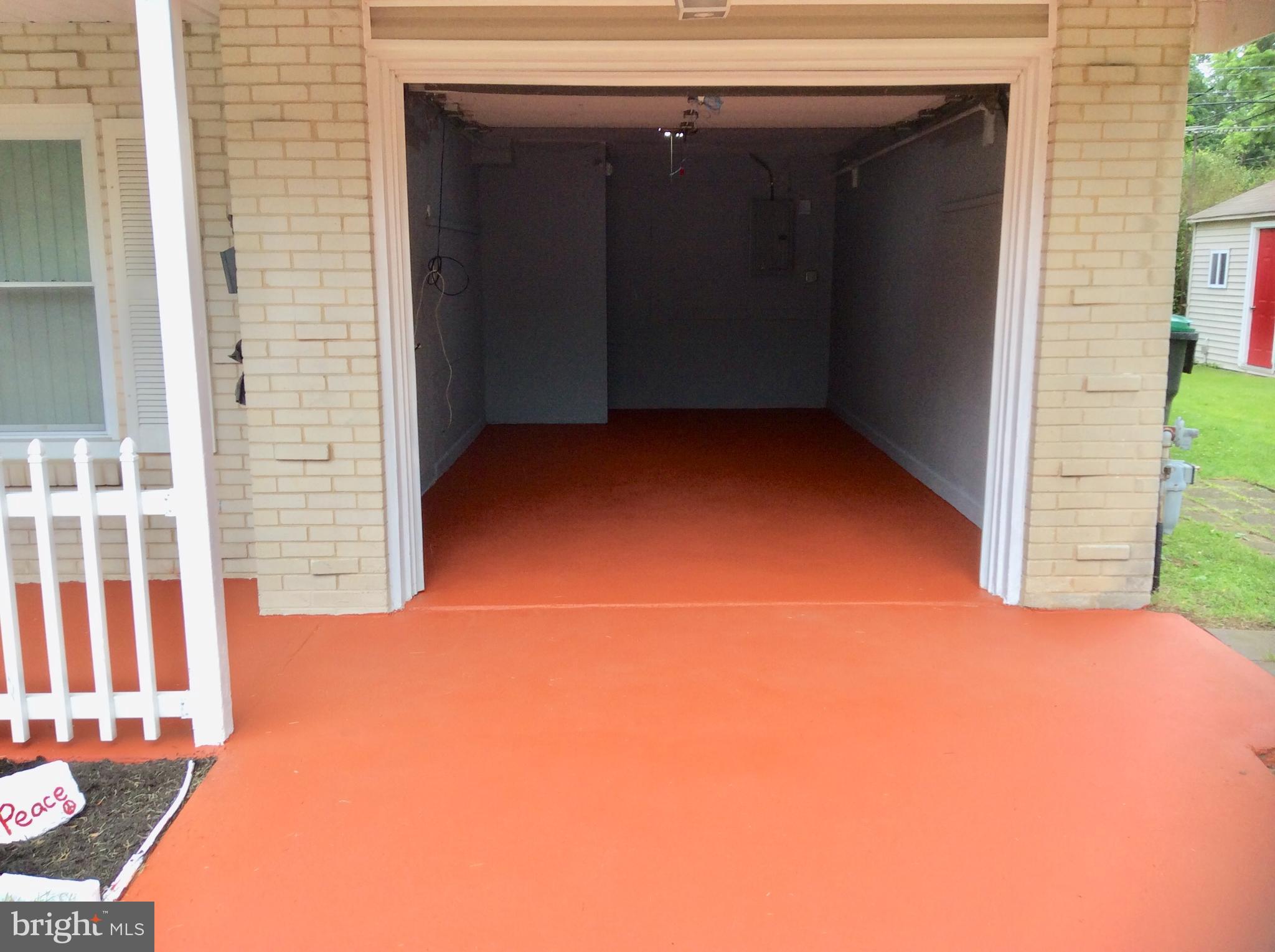 HOLIDAY HILLS - Residential