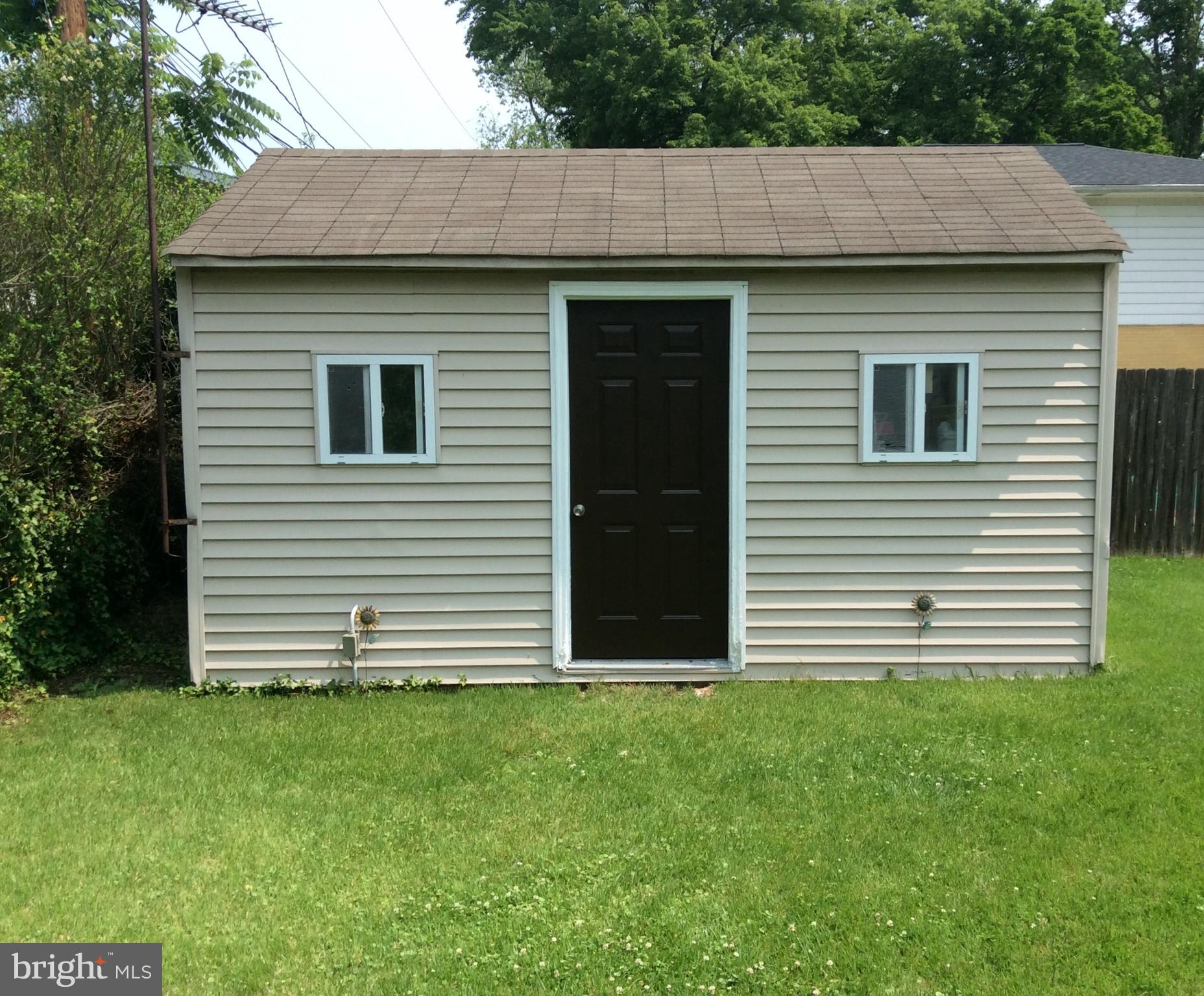 HOLIDAY HILLS - Residential