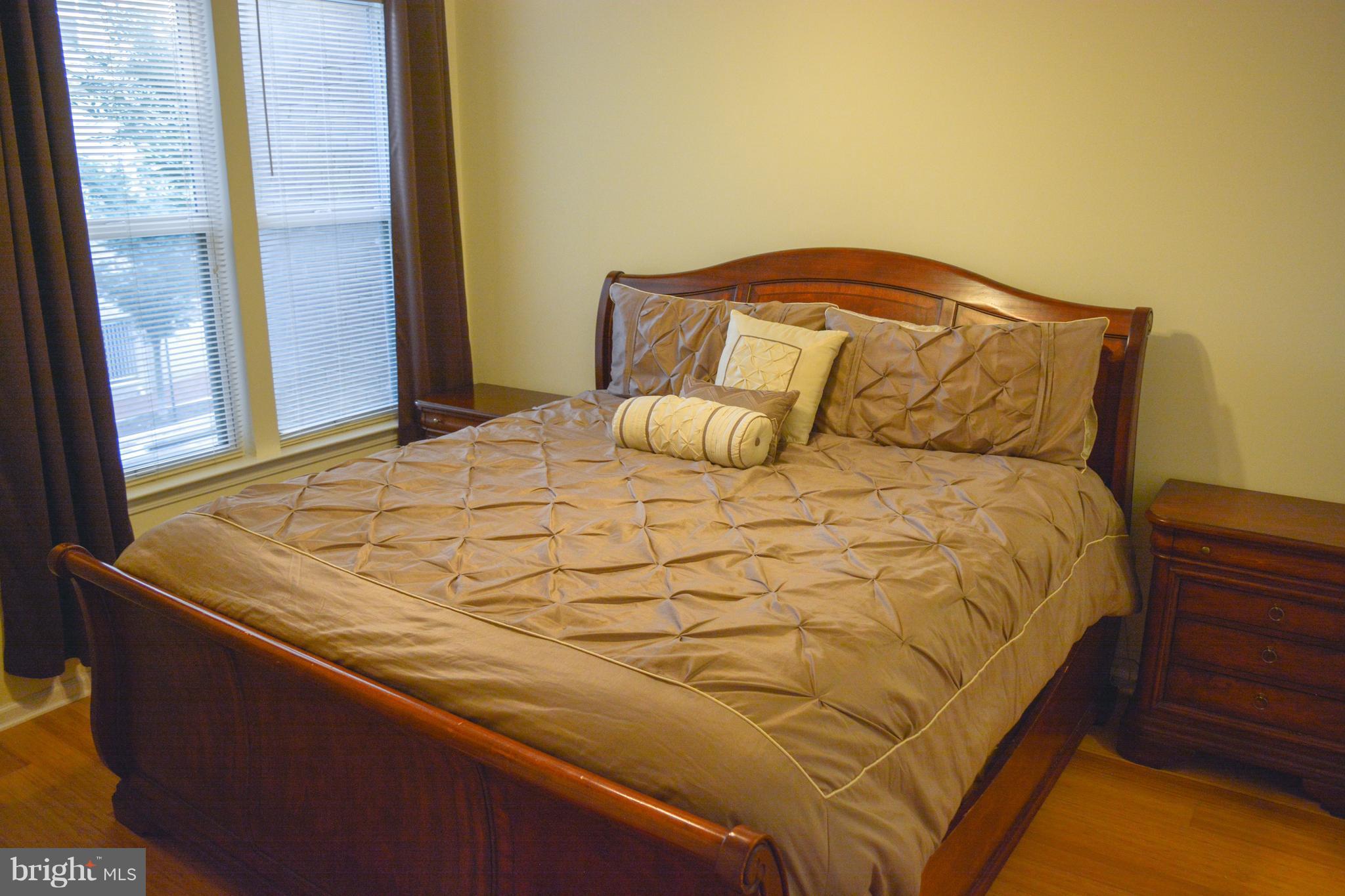 SAVOY AT RESTON TOWN CENTER - Residential Lease