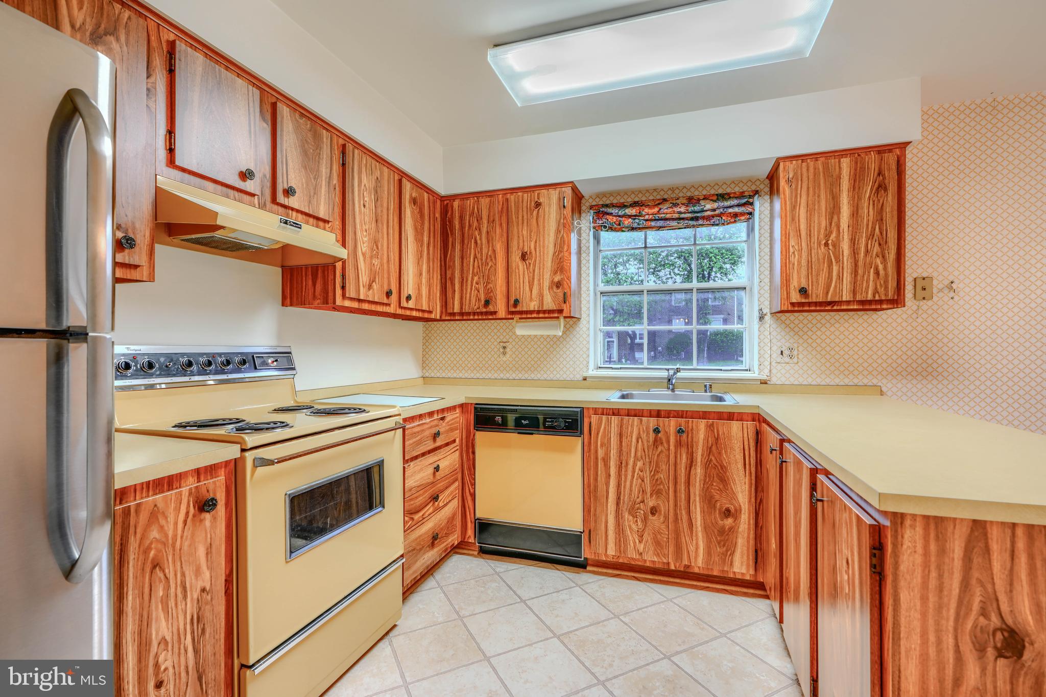 MAYS CHAPEL VILLAGE - Residential