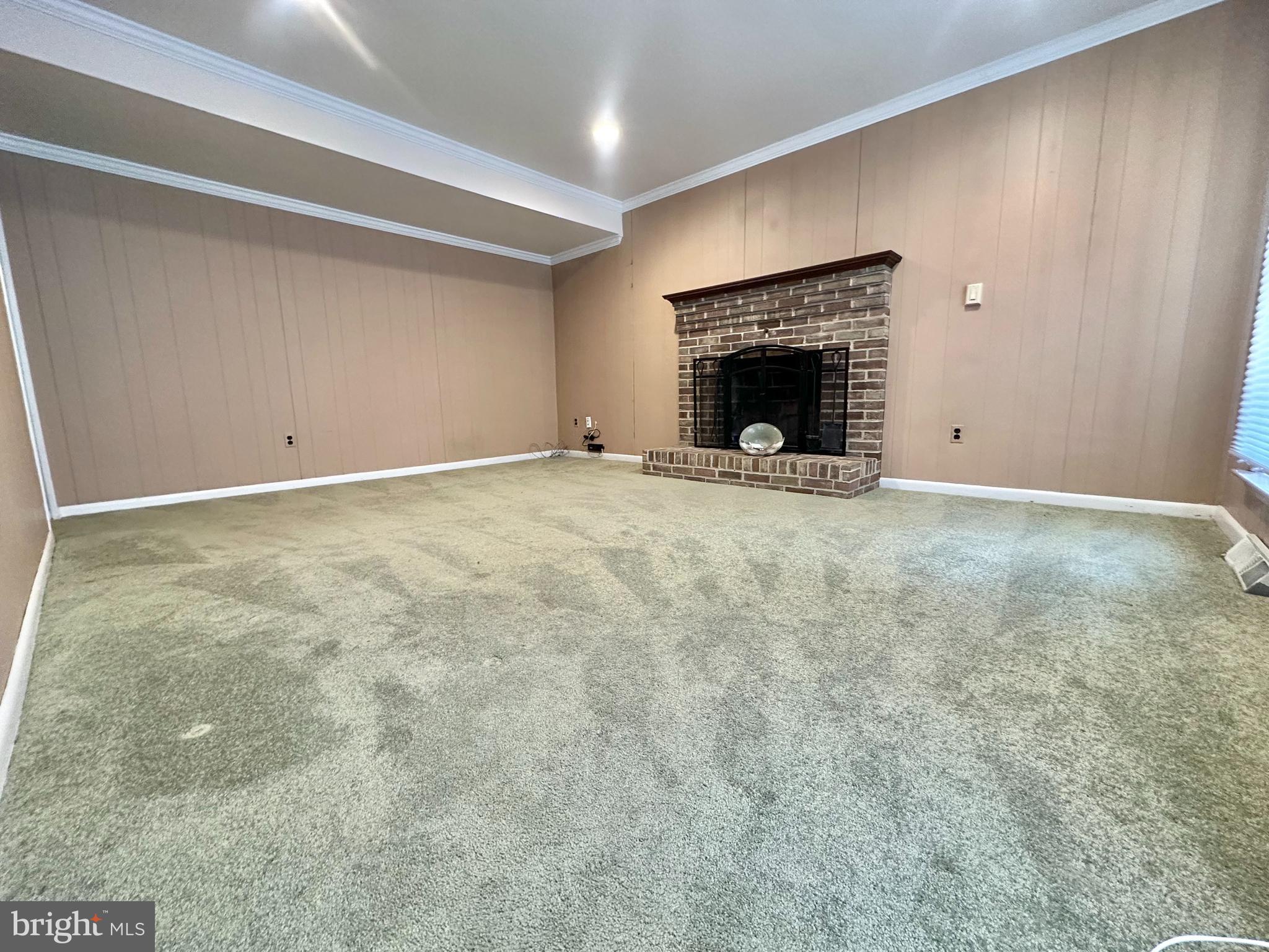 INDIAN QUEEN EAST - Residential Lease