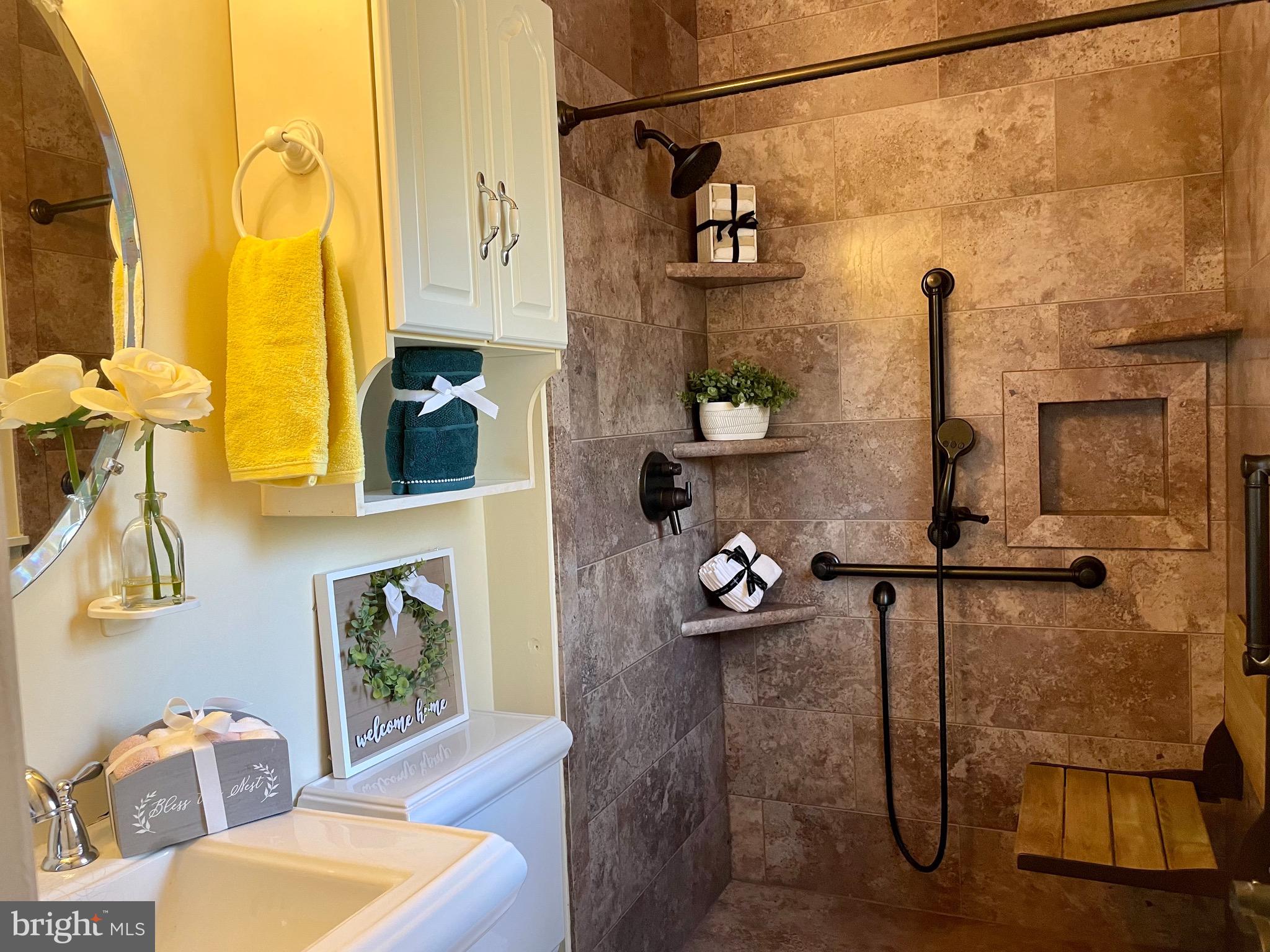 CHATHAM HILLS - Residential