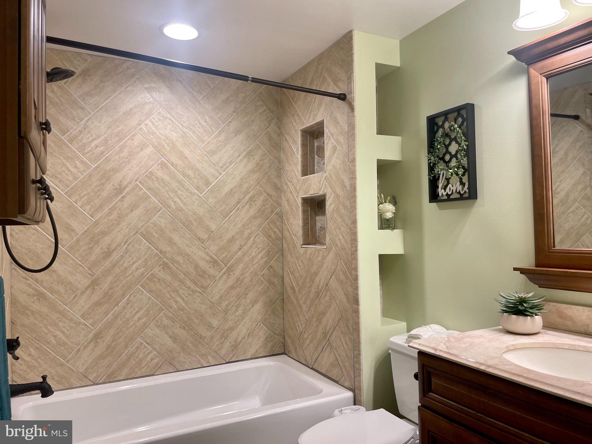 CHATHAM HILLS - Residential