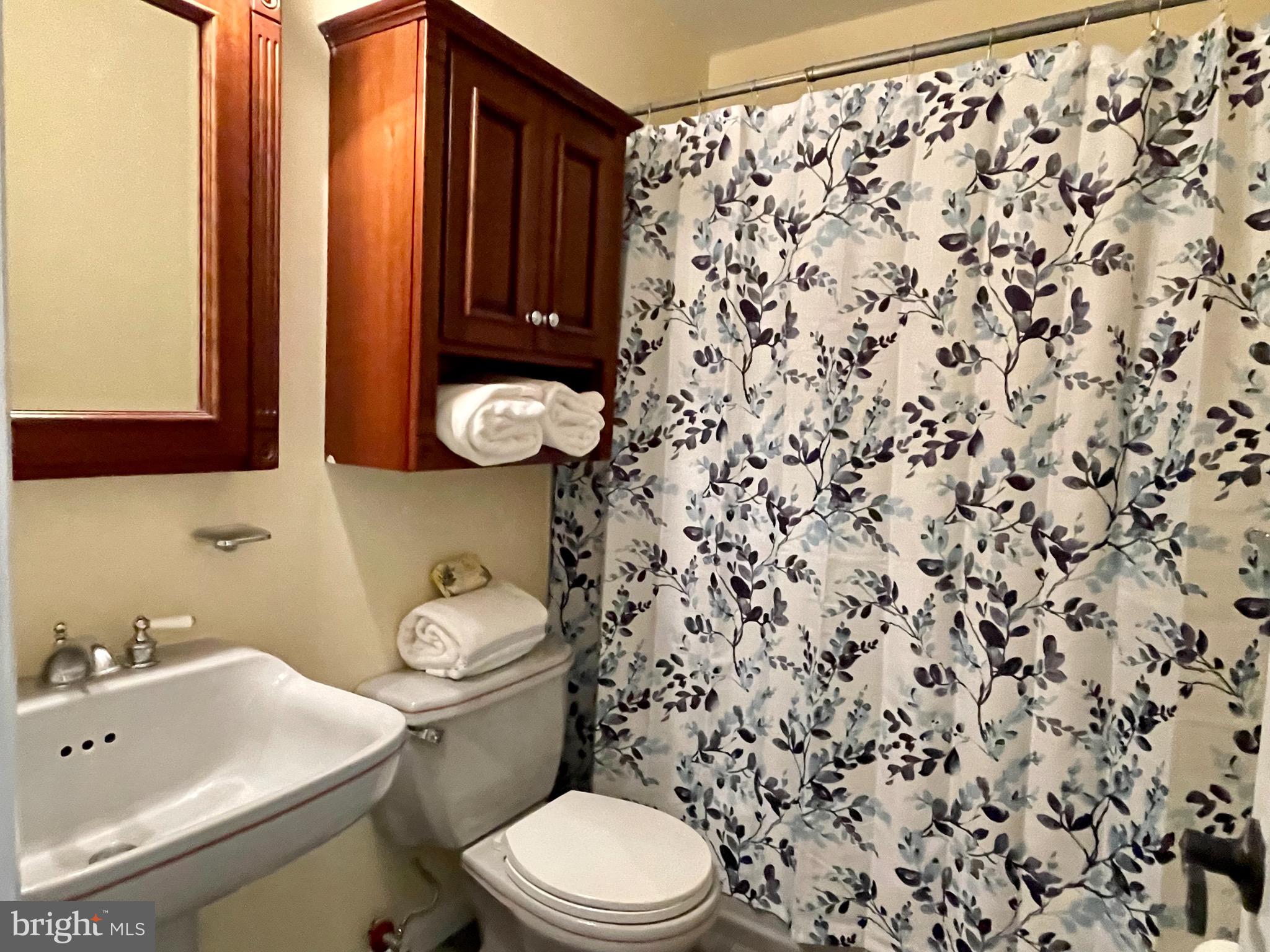 CHATHAM HILLS - Residential