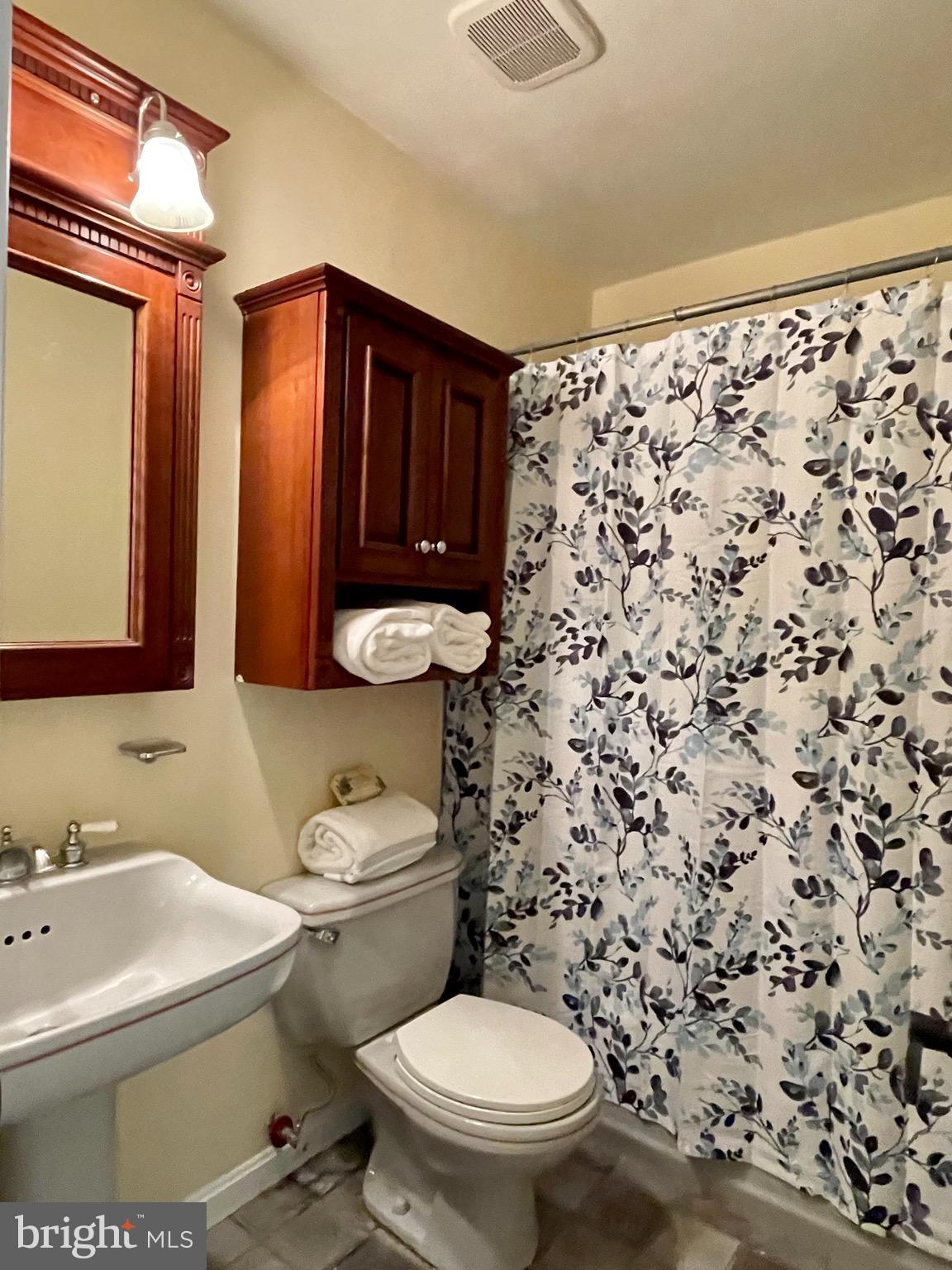 CHATHAM HILLS - Residential