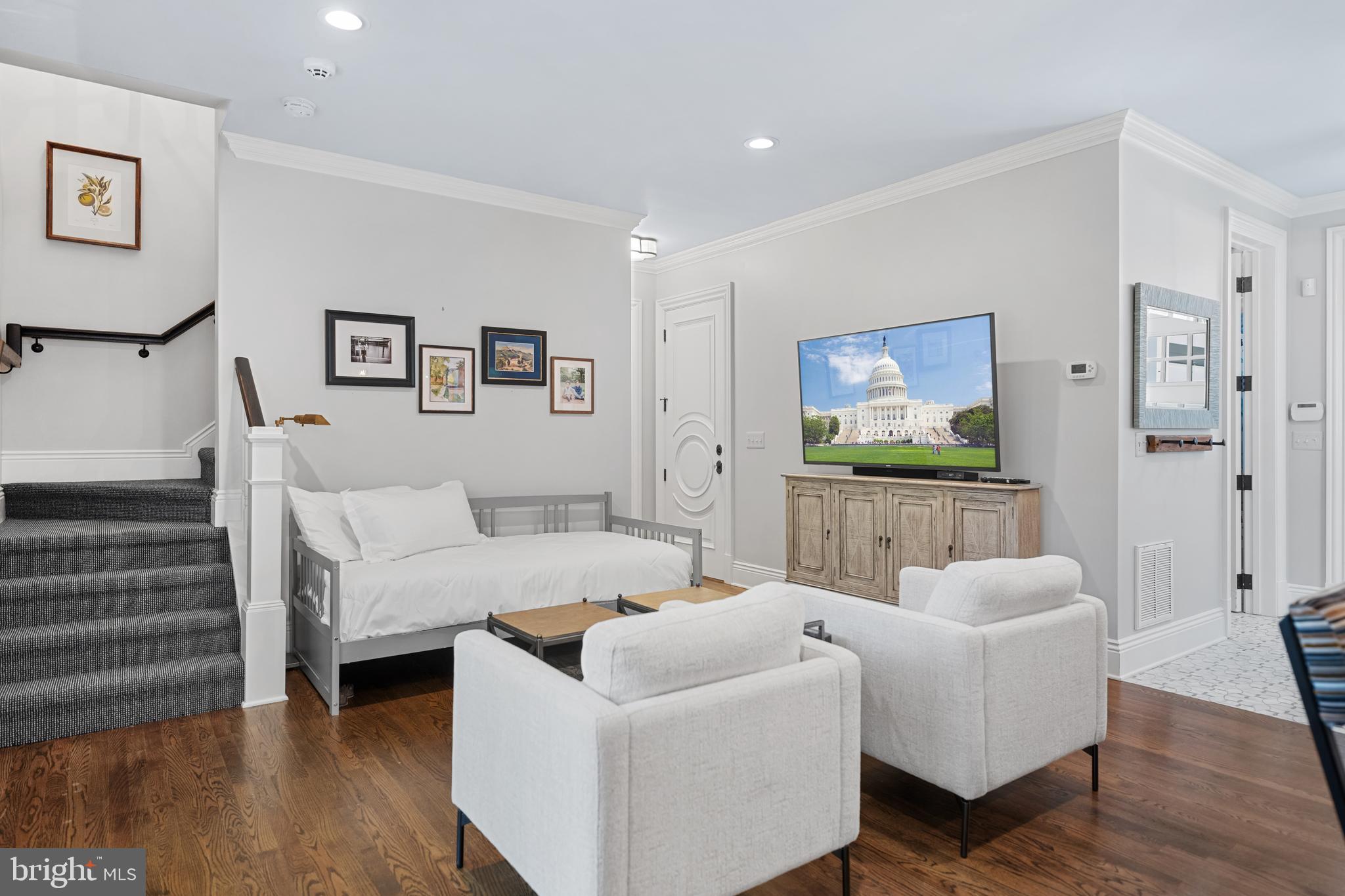 CHESTERBROOK FARM - Residential