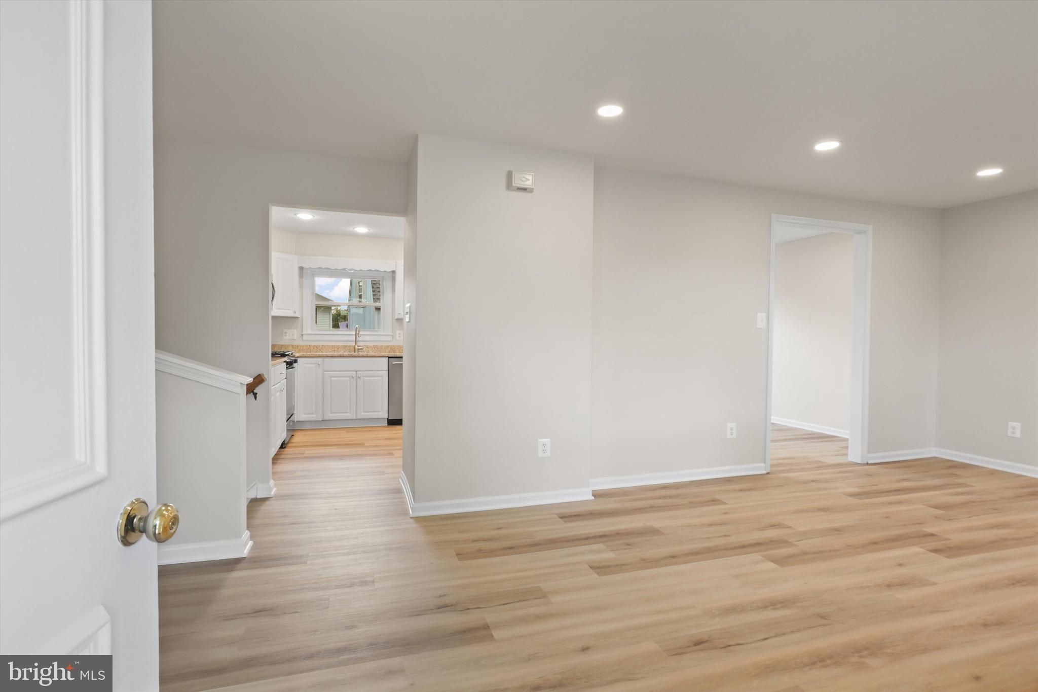 736 N YORK ROAD