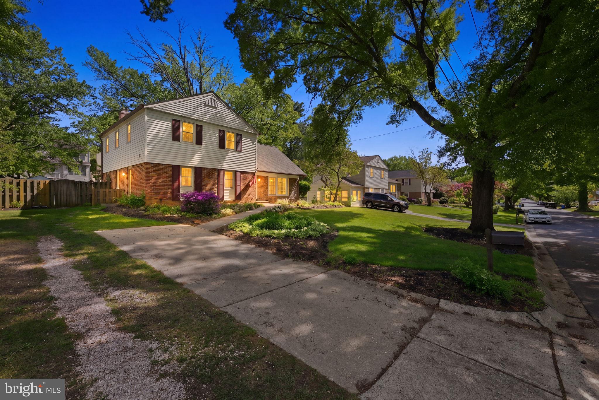 WALNUT HILL - Residential