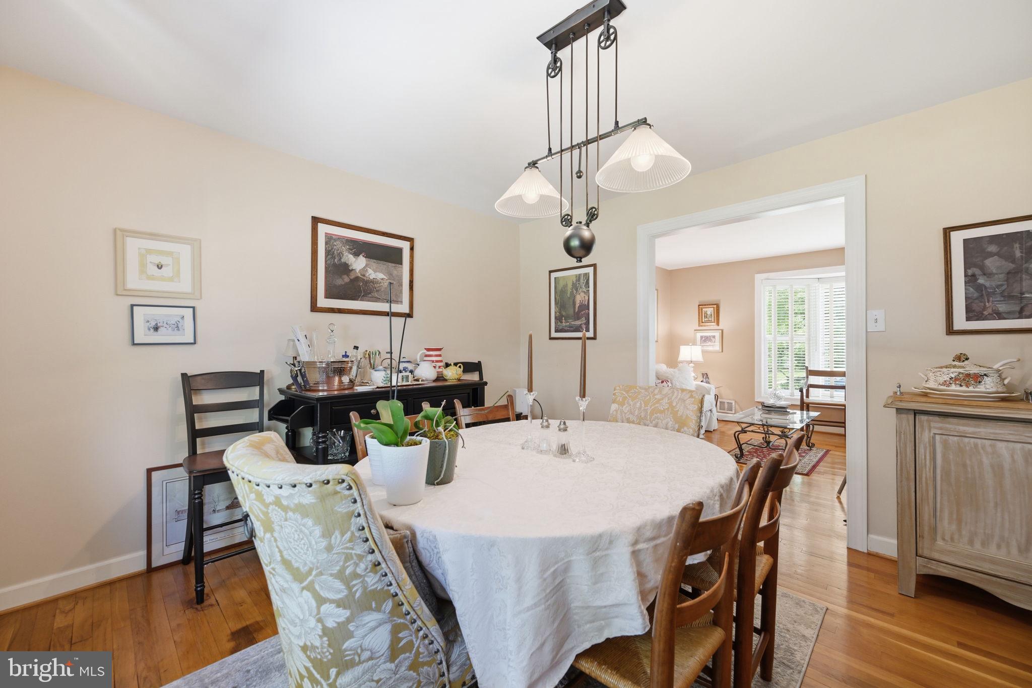 WALNUT HILL - Residential