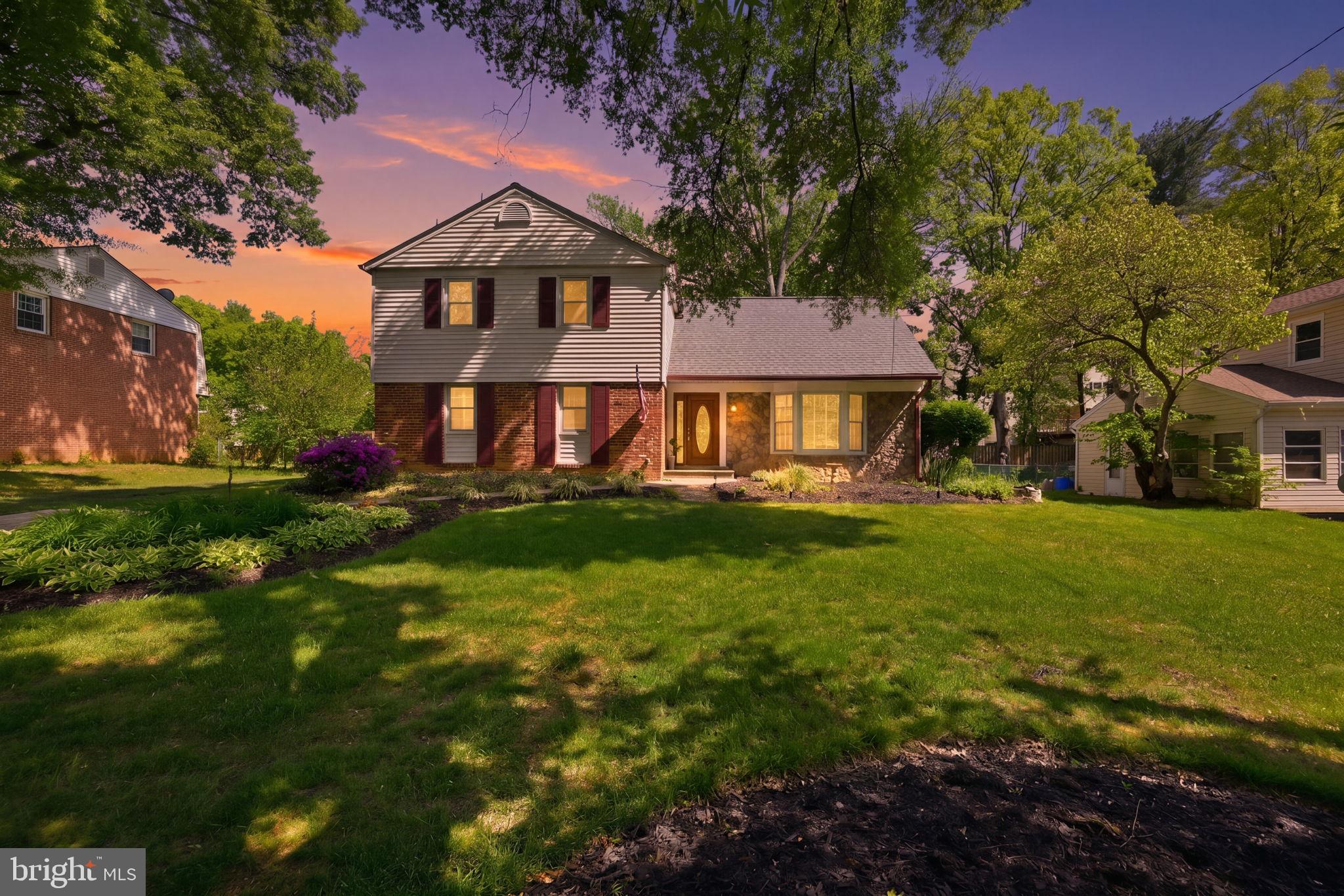 WALNUT HILL - Residential